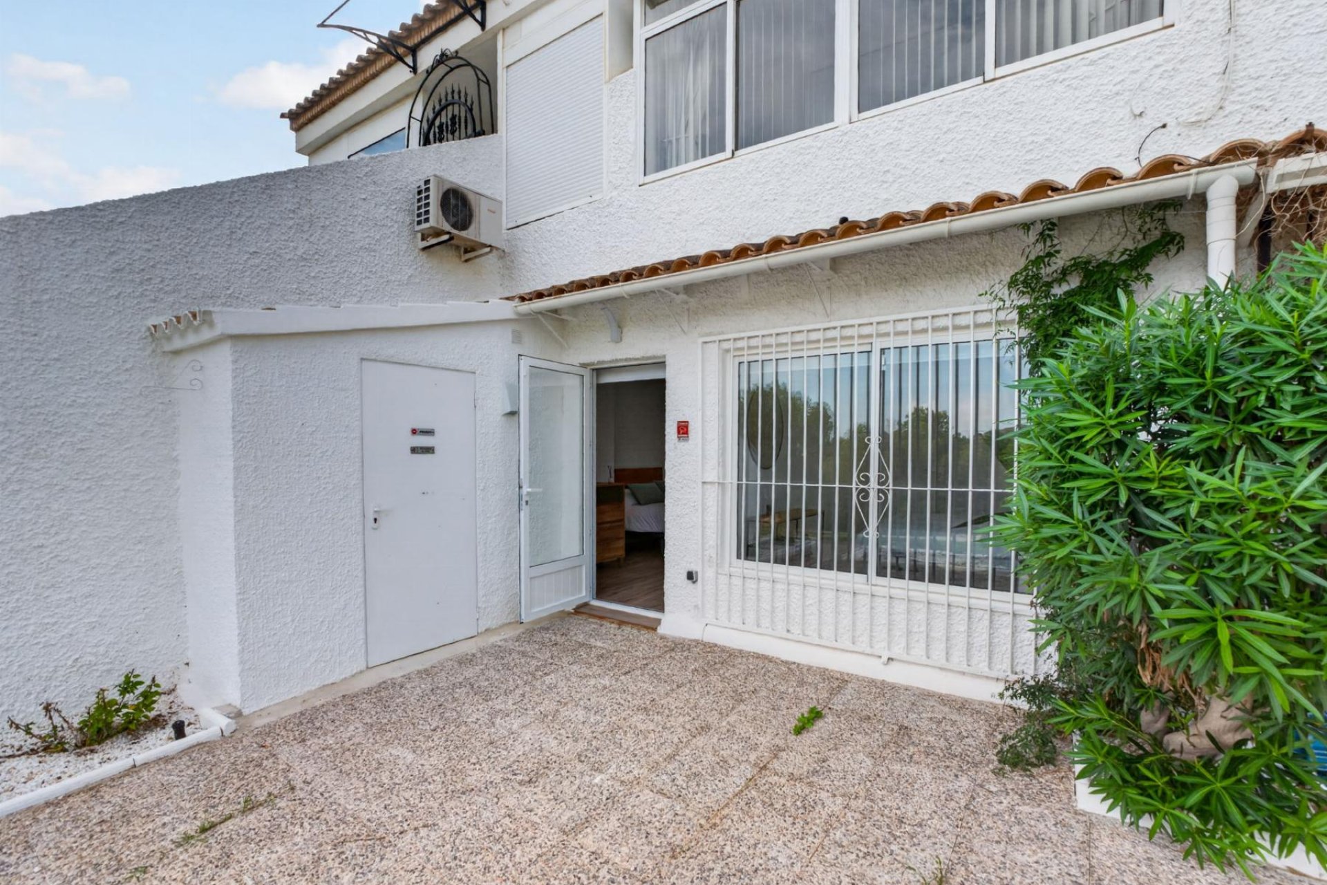 Odsprzedaż - Bungalow -
Orihuela Costa - Villamartín