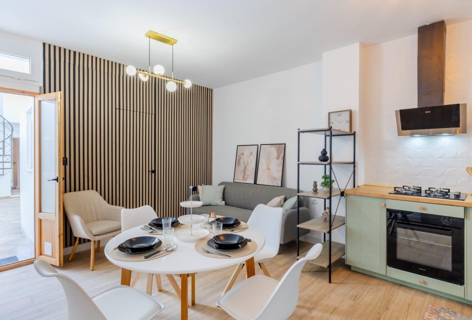 Odsprzedaż - Bungalow -
Torrevieja - Centro - Muelle Pesquero