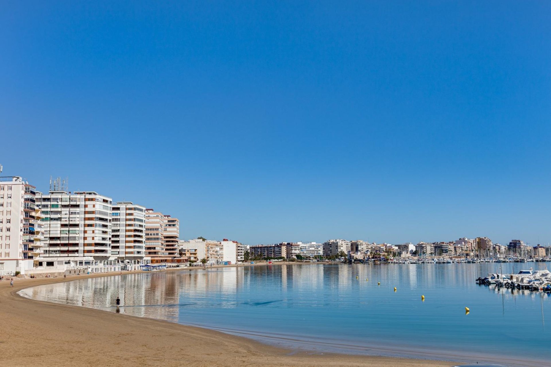 Odsprzedaż - Bungalow -
Torrevieja - Centro - Muelle Pesquero