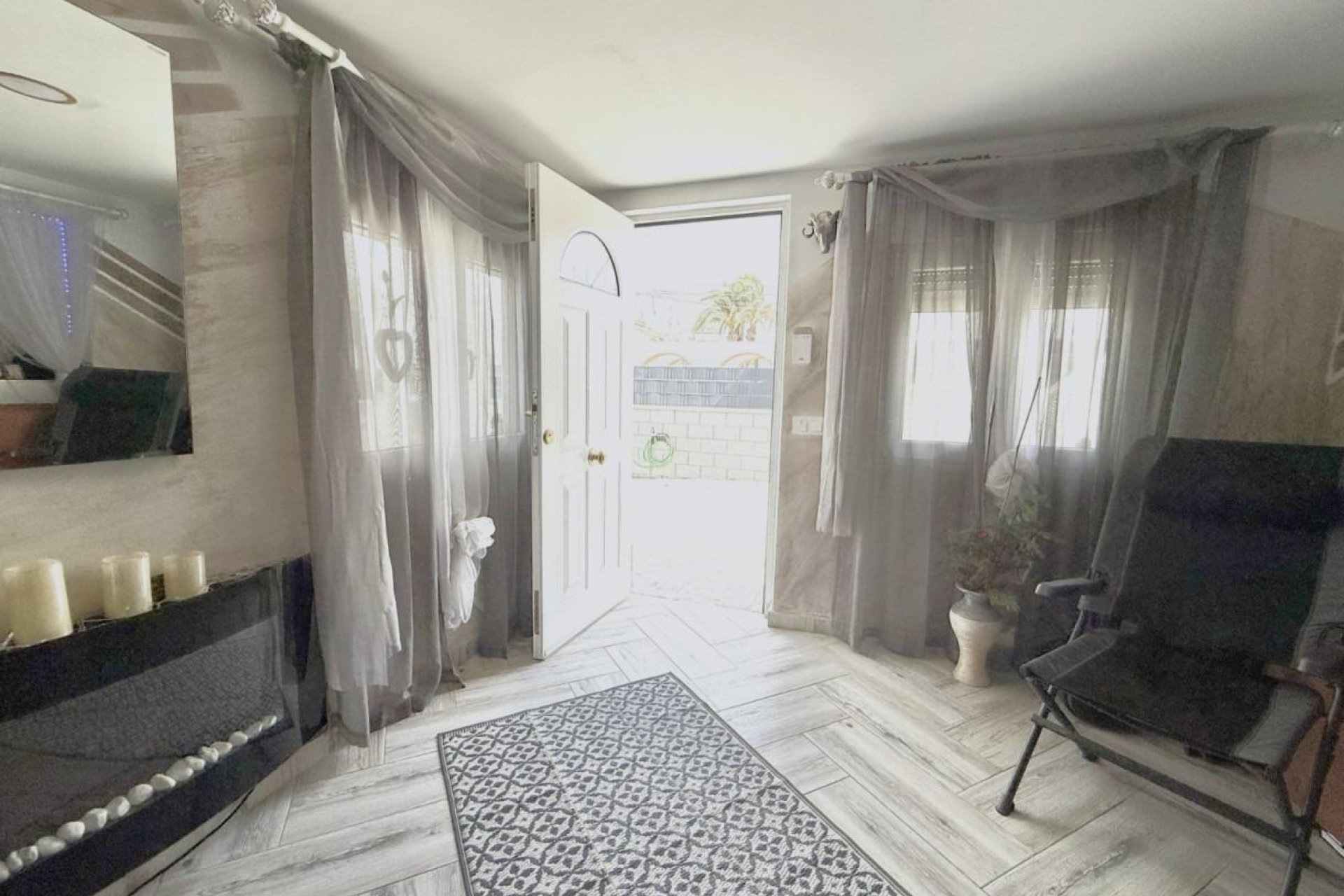 Odsprzedaż - Bungalow -
Torrevieja - La Siesta - El Salado - Torreta