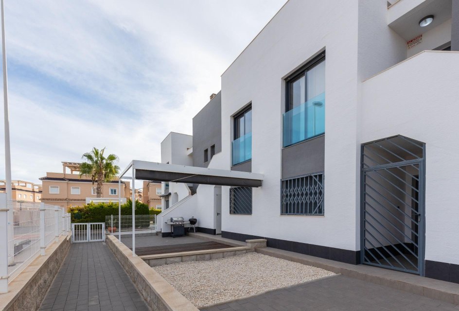 Odsprzedaż - Bungalow -
Torrevieja - Los Balcones - Los Altos del Edén