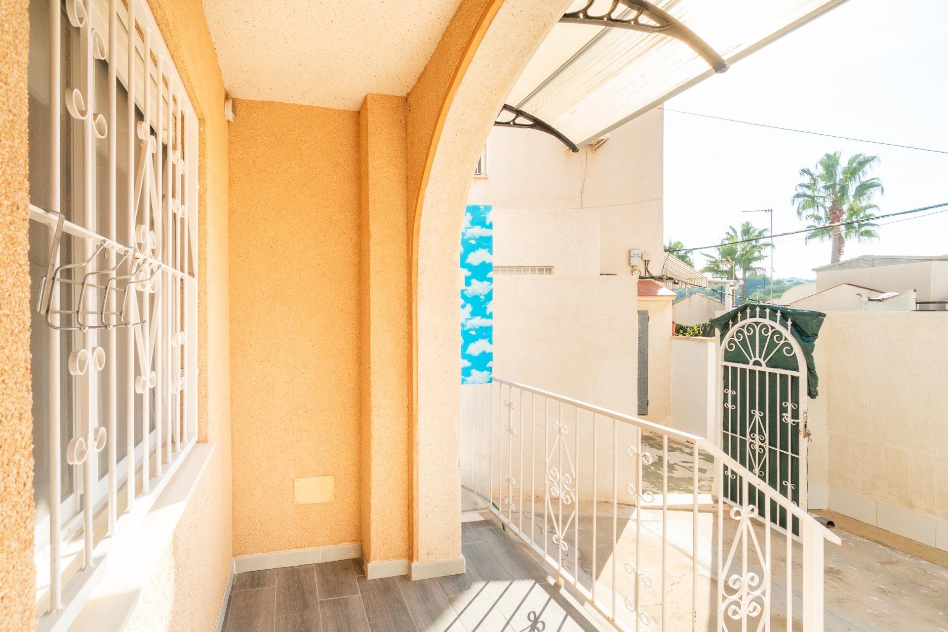 Odsprzedaż - Bungalow -
Torrevieja - Los balcones