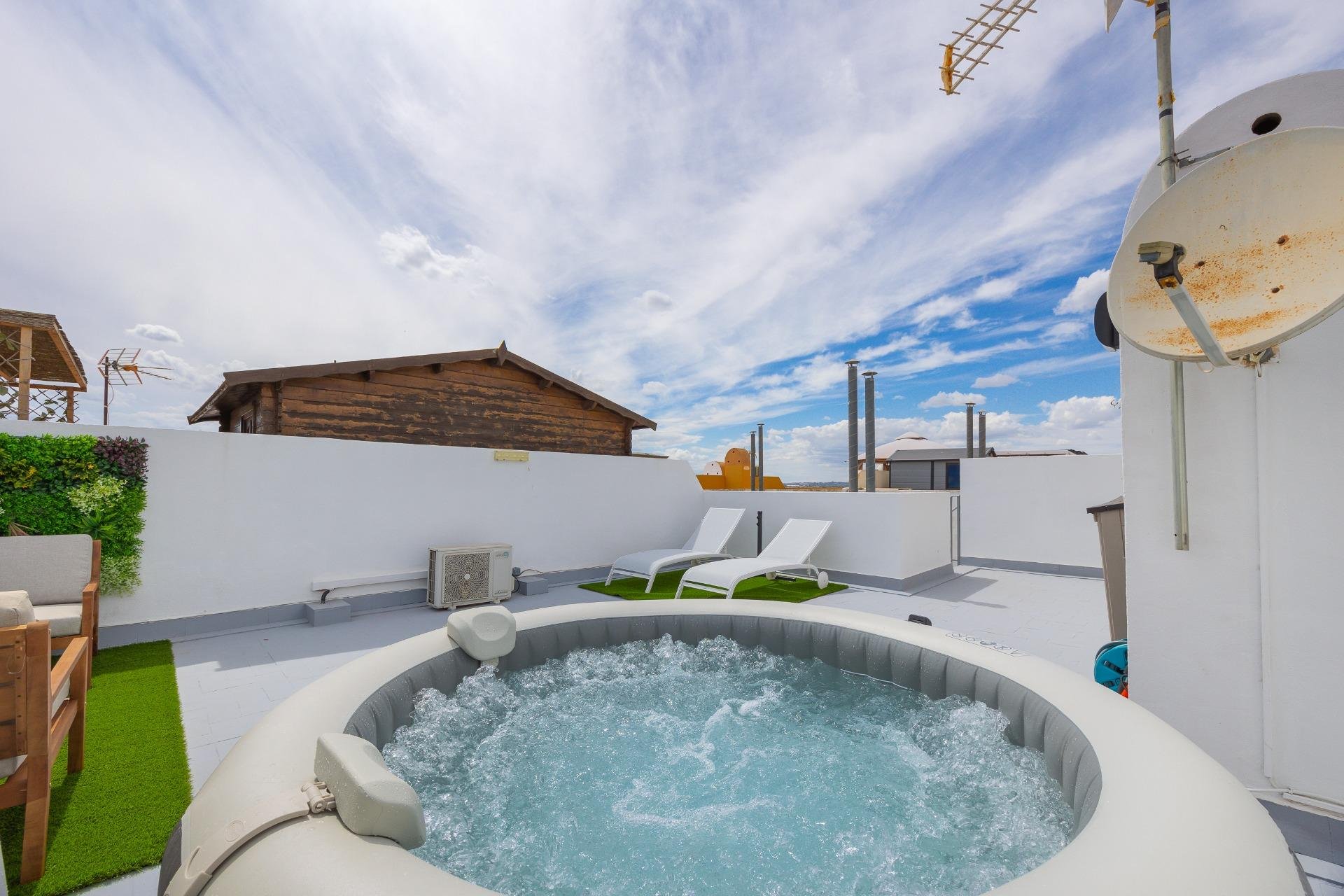 Odsprzedaż - Bungalow -
Torrevieja - Parque de Las Naciones