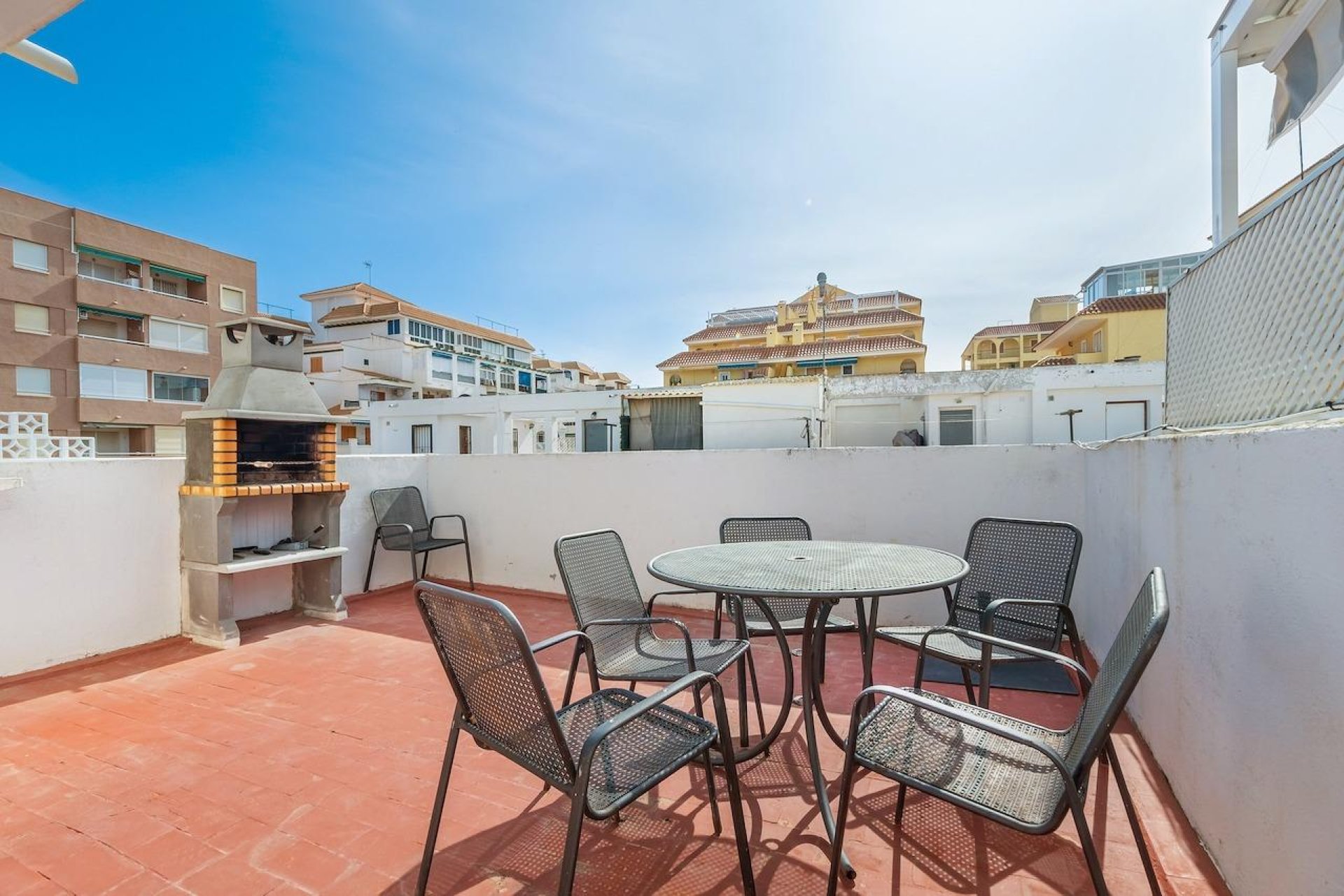 Odsprzedaż - Bungalow -
Torrevieja - Playa de la mata