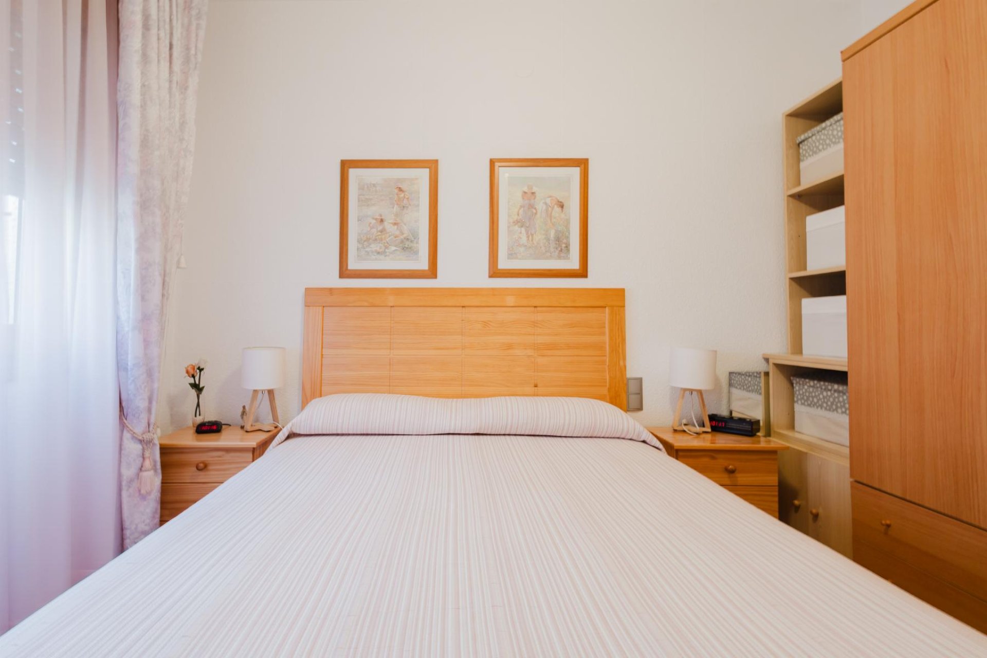 Odsprzedaż - Bungalow -
Torrevieja - Playa de los Naufragos