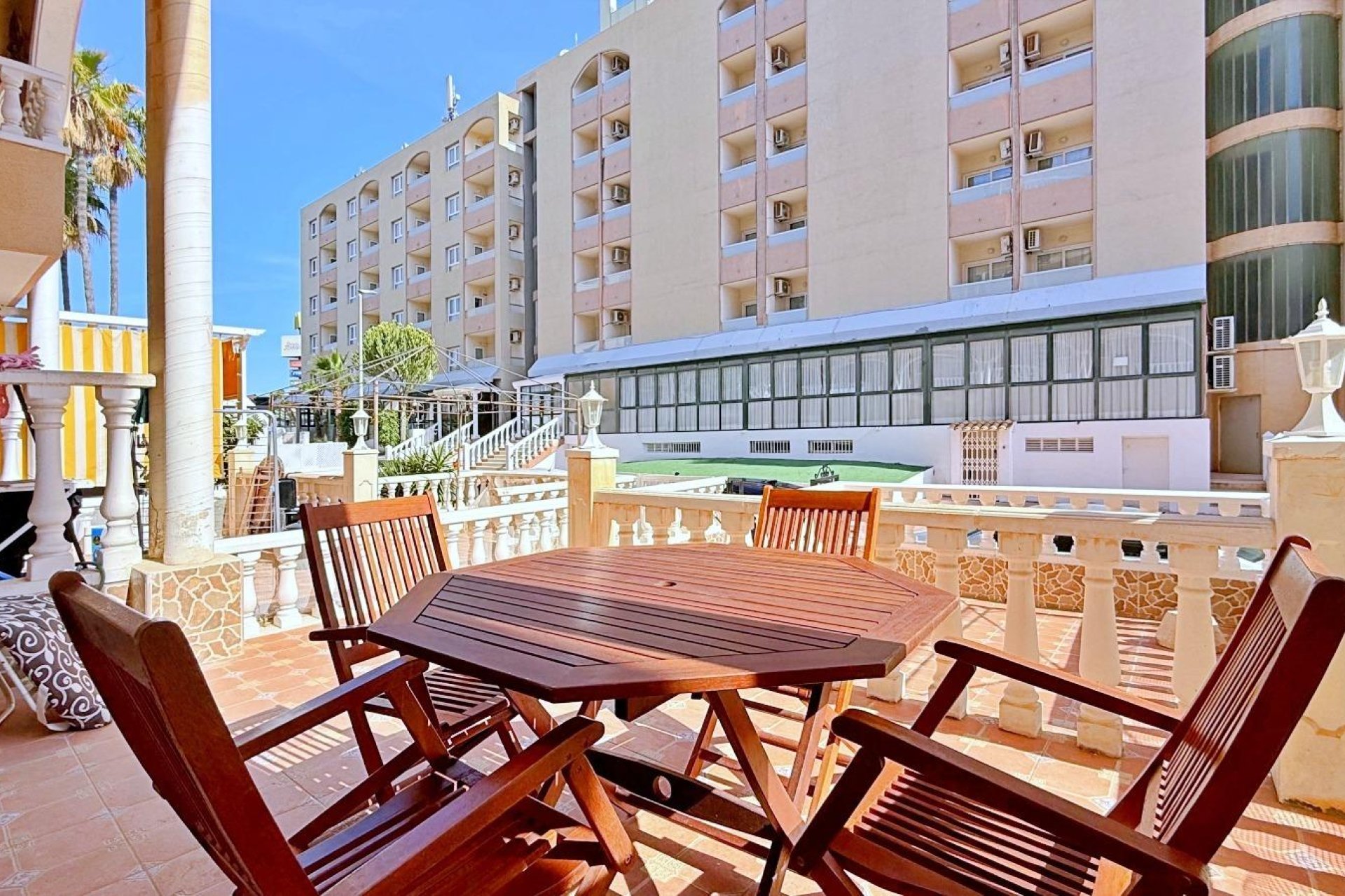 Odsprzedaż - Bungalow -
Torrevieja - Punta prima