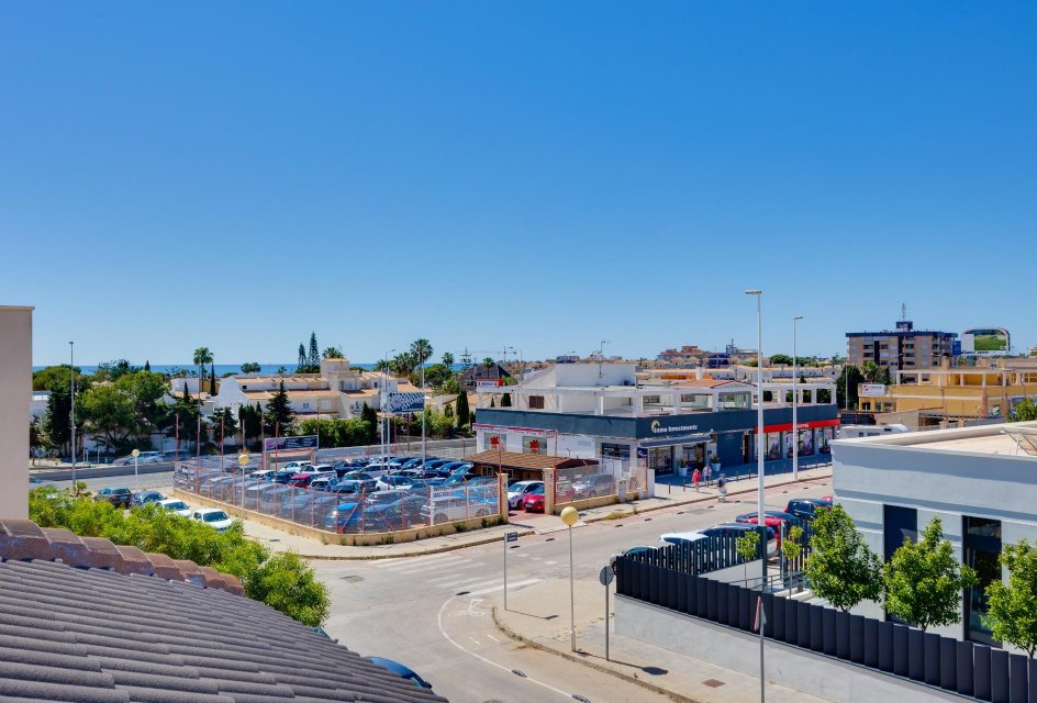 Odsprzedaż - Daszek -
Orihuela Costa - La Zenia