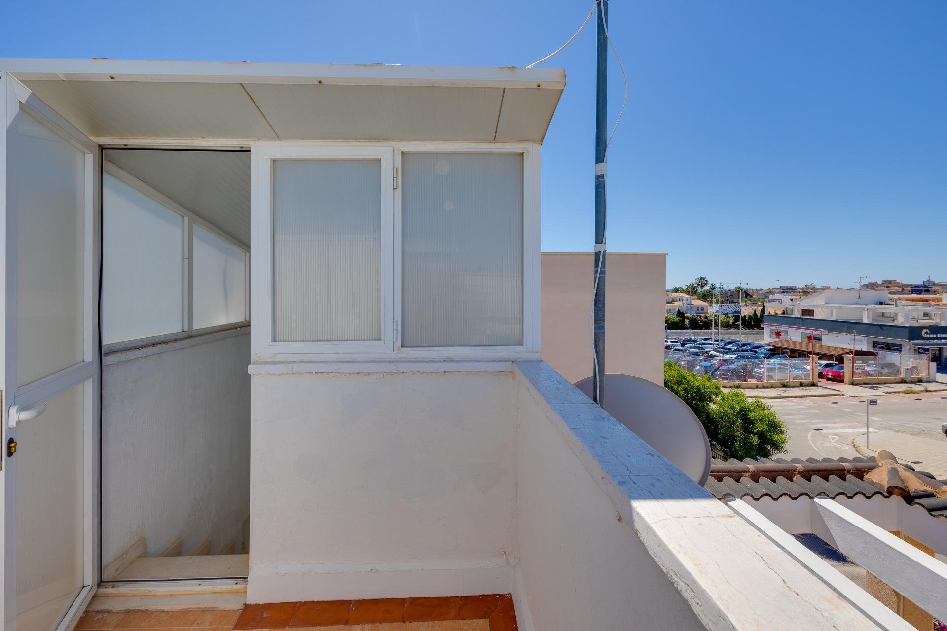 Odsprzedaż - Daszek -
Orihuela Costa - La Zenia