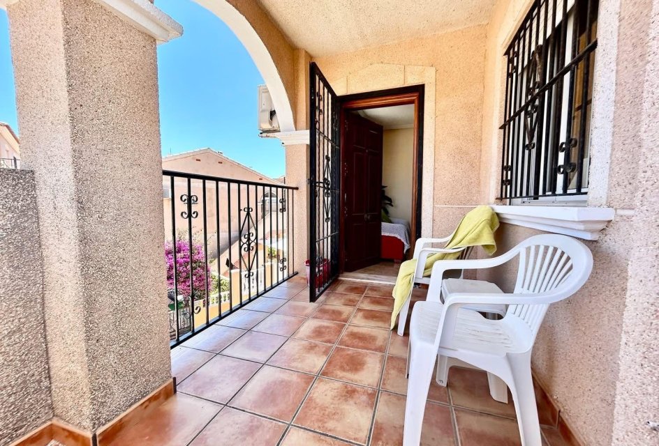 Odsprzedaż - Daszek -
Orihuela Costa - La Zenia