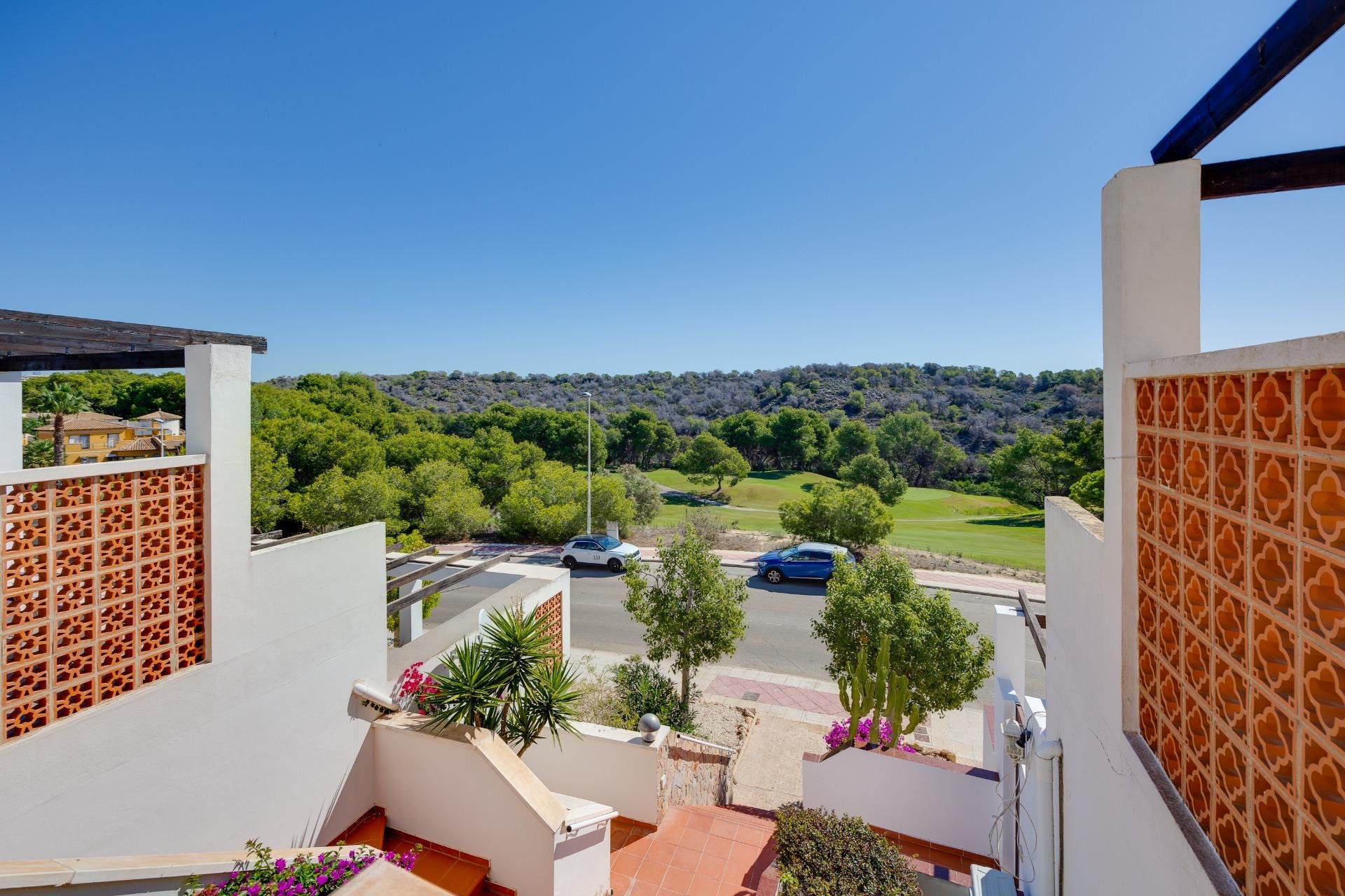 Odsprzedaż - Daszek -
Orihuela Costa - Las Ramblas