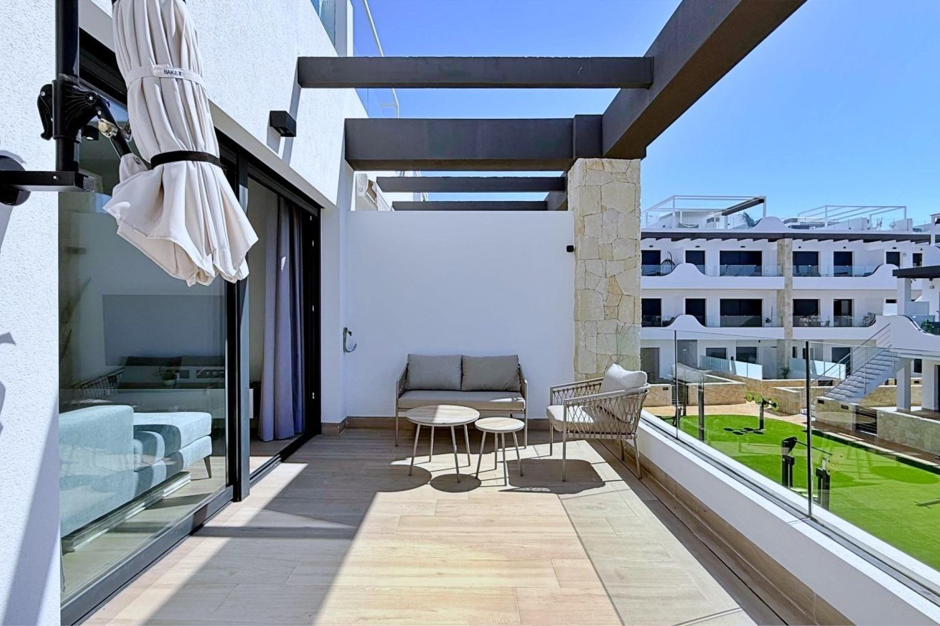 Odsprzedaż - Daszek -
Orihuela Costa - Rocio del Mar
