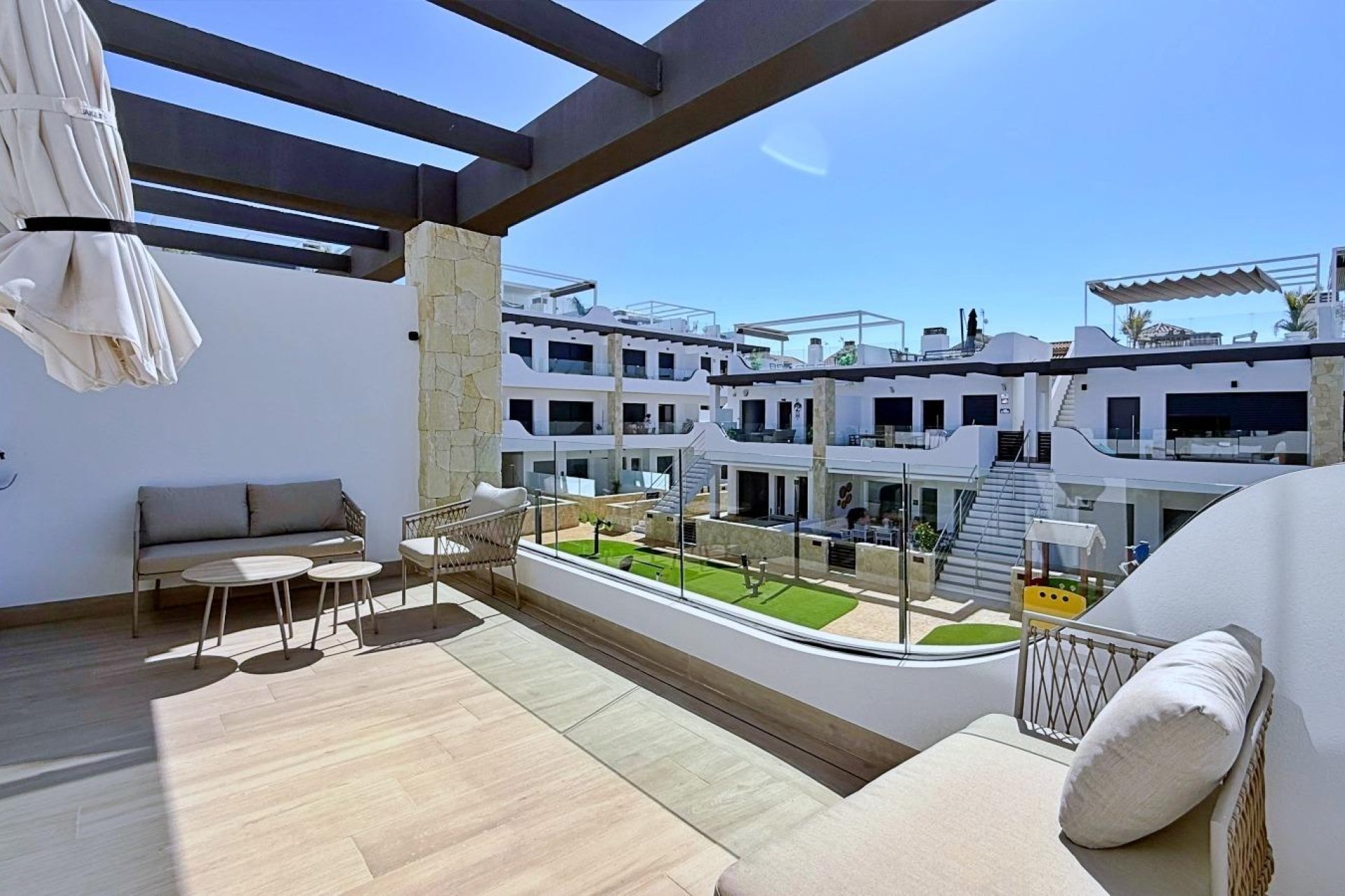 Odsprzedaż - Daszek -
Orihuela Costa - Rocio del Mar