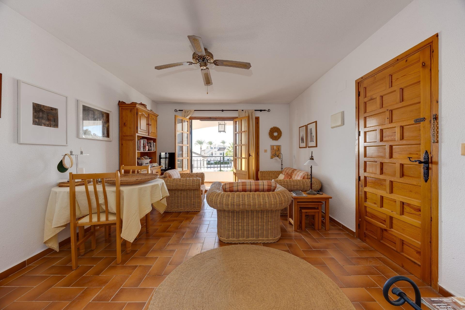 Odsprzedaż - Daszek -
Orihuela Costa - Villamartín-Las Filipinas