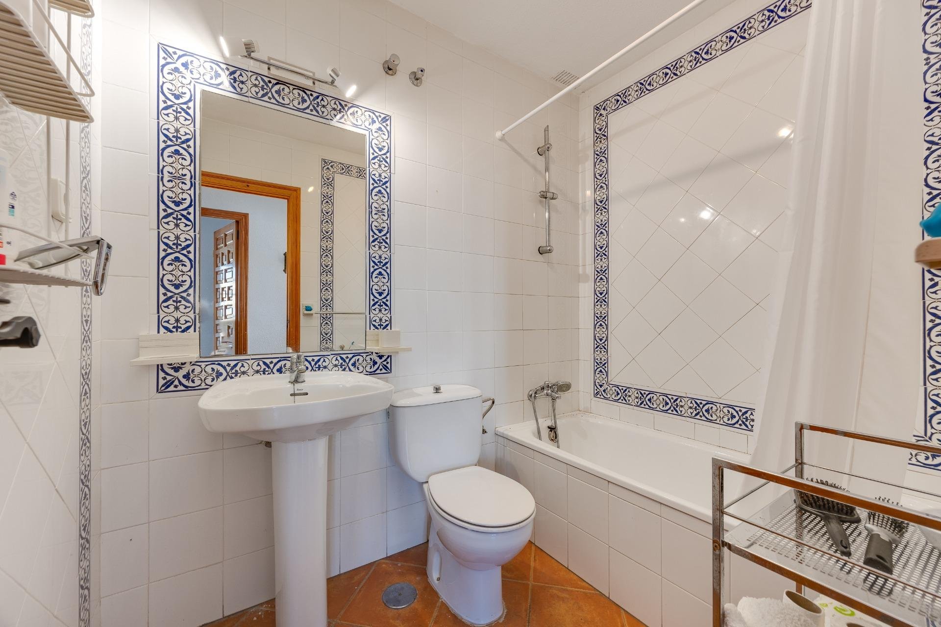 Odsprzedaż - Daszek -
Orihuela Costa - Villamartín-Las Filipinas