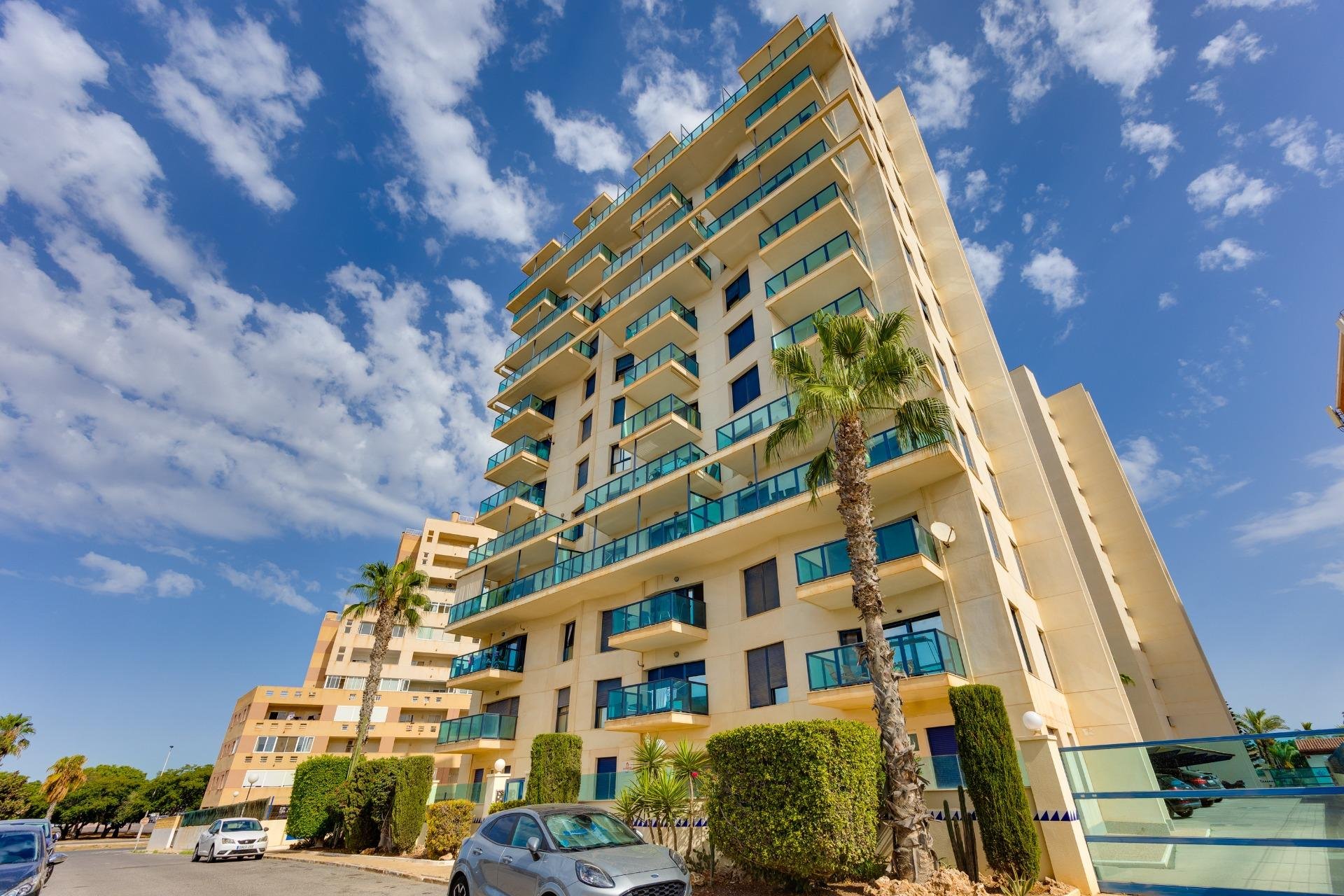 Odsprzedaż - Daszek -
Torrevieja - La Veleta