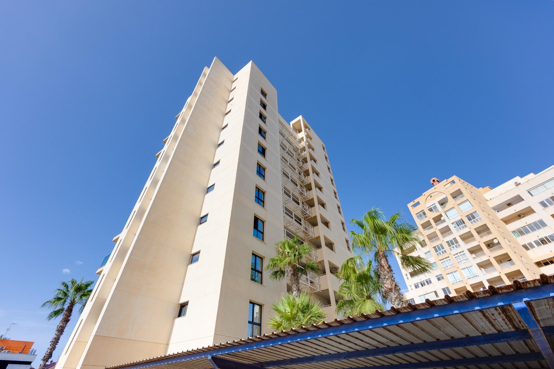 Odsprzedaż - Daszek -
Torrevieja - La Veleta