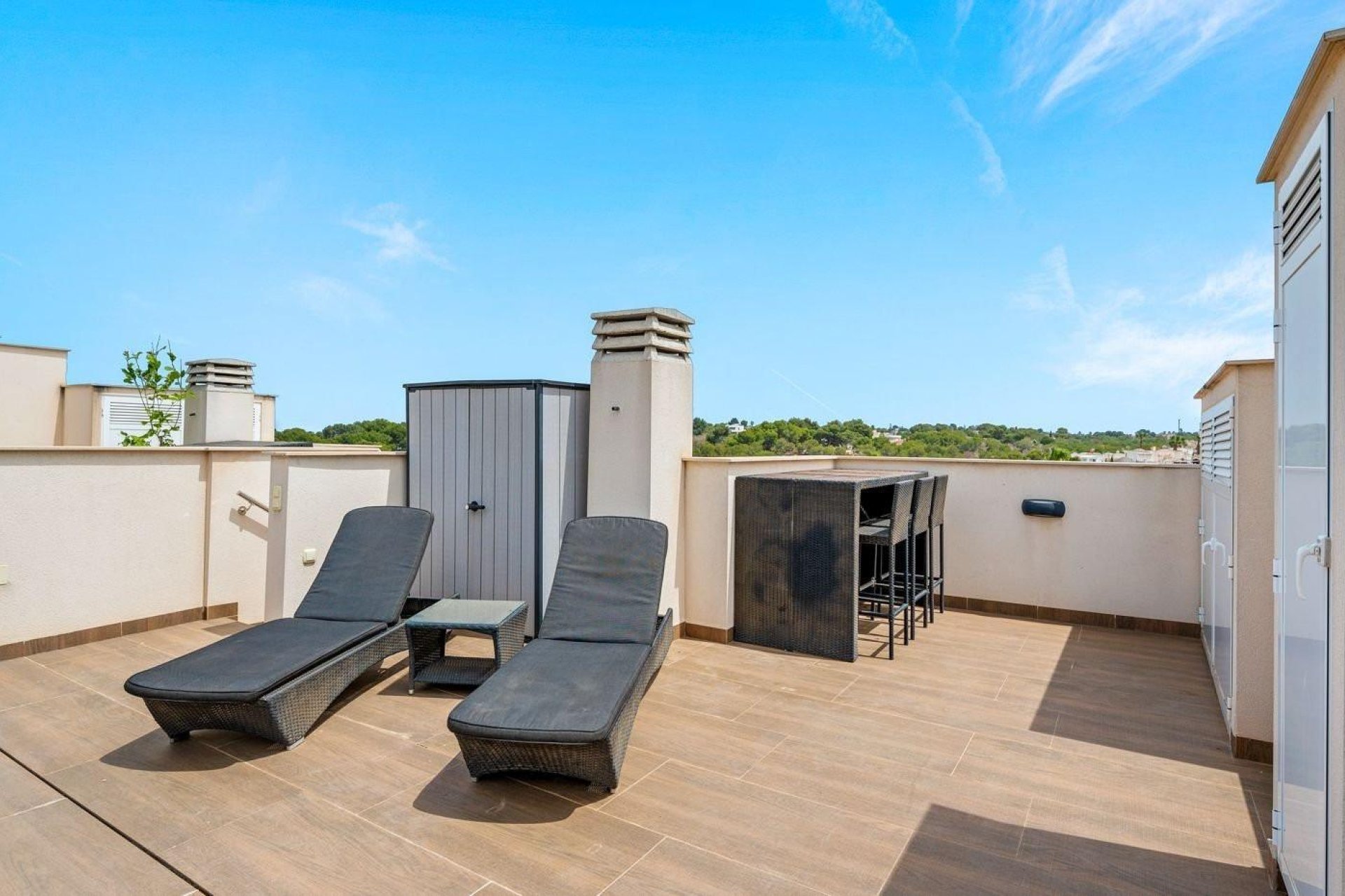 Odsprzedaż - Daszek -
Torrevieja - Los balcones