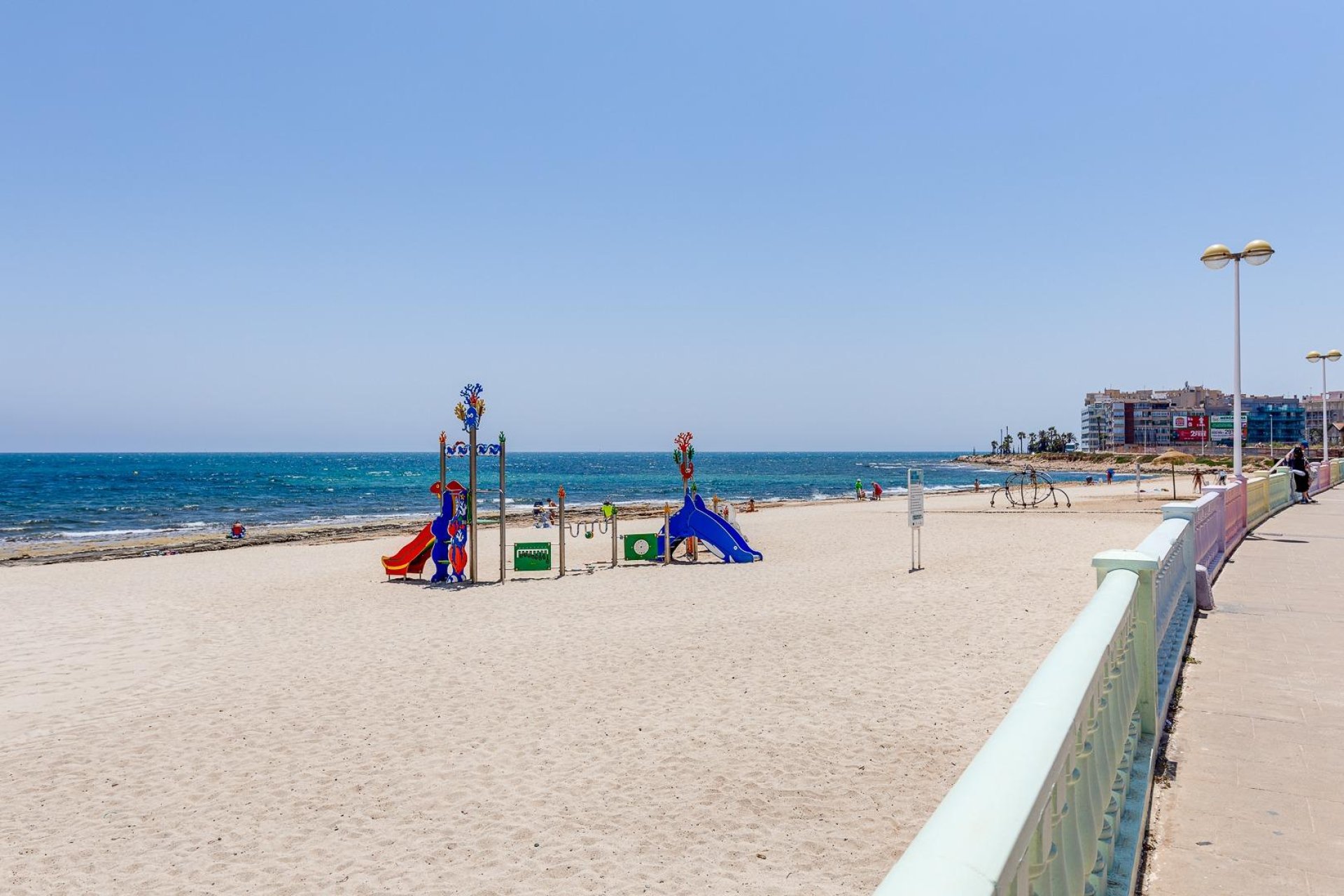 Odsprzedaż - Daszek -
Torrevieja - Playa de los Locos