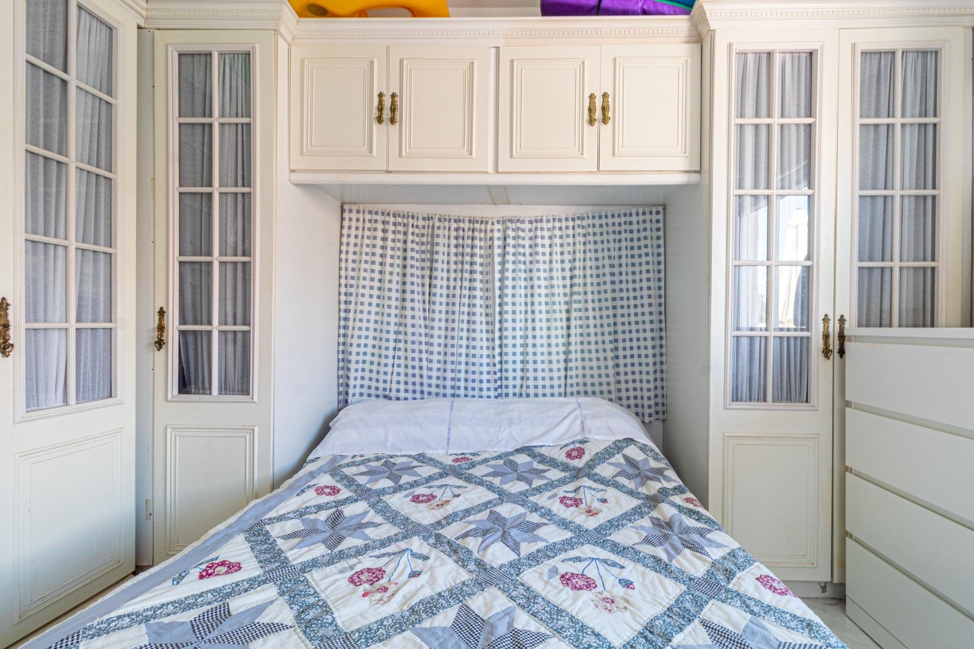 Odsprzedaż - Daszek -
Torrevieja - Playa de los Naufragos