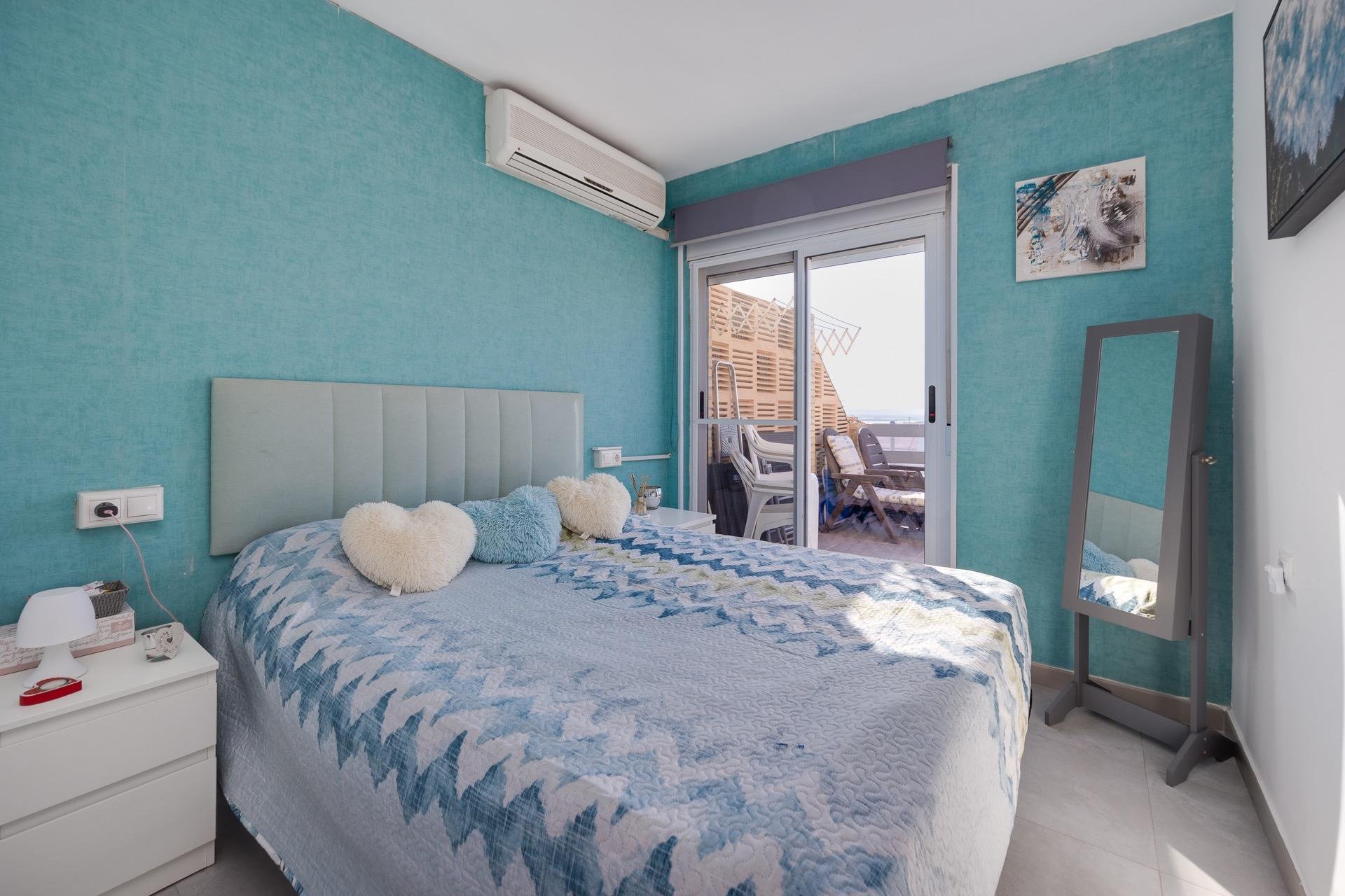 Odsprzedaż - Daszek -
Torrevieja - Playa de los Naufragos