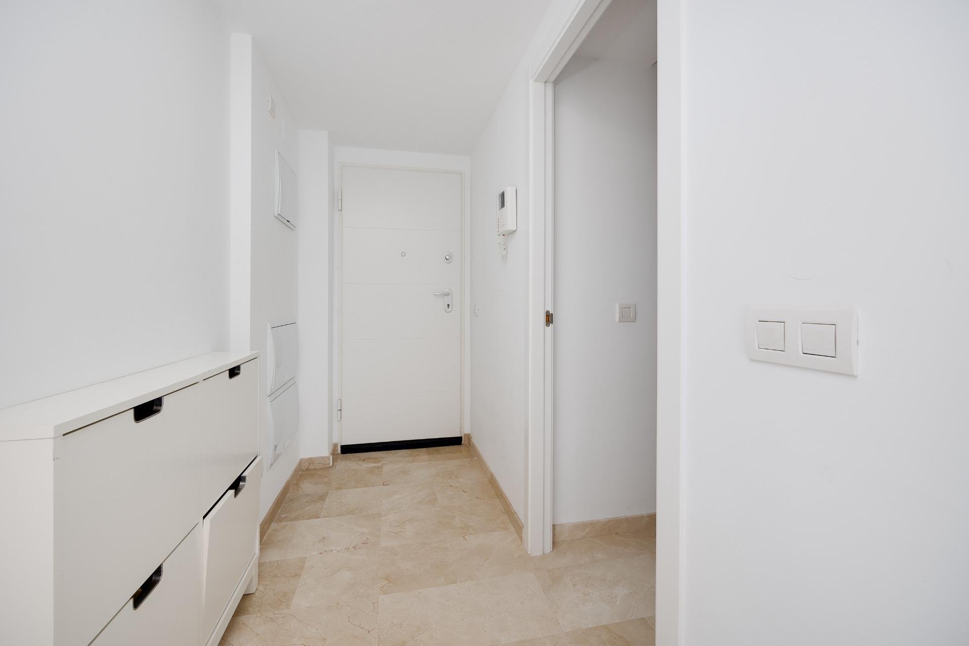 Odsprzedaż - Daszek -
Torrevieja - Punta prima