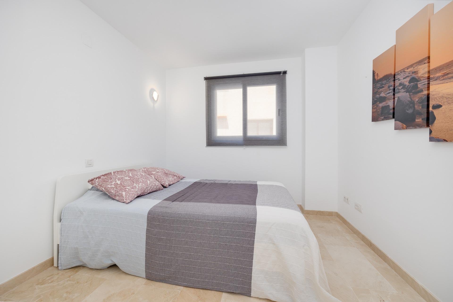 Odsprzedaż - Daszek -
Torrevieja - Punta prima