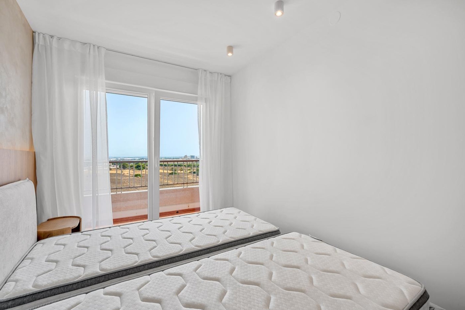 Odsprzedaż - Daszek -
Torrevieja - Punta Prima