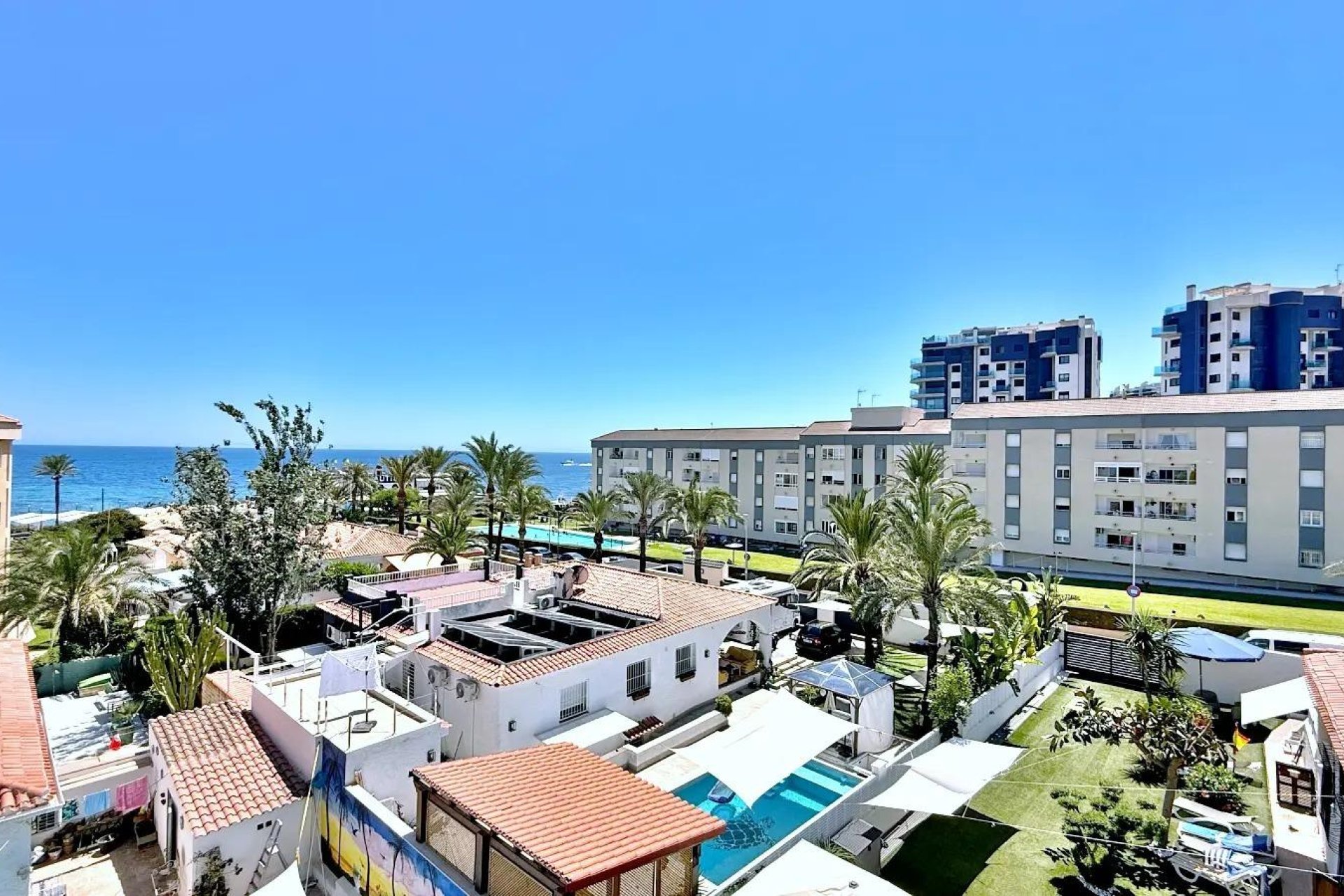 Odsprzedaż - Daszek -
Torrevieja - Punta prima