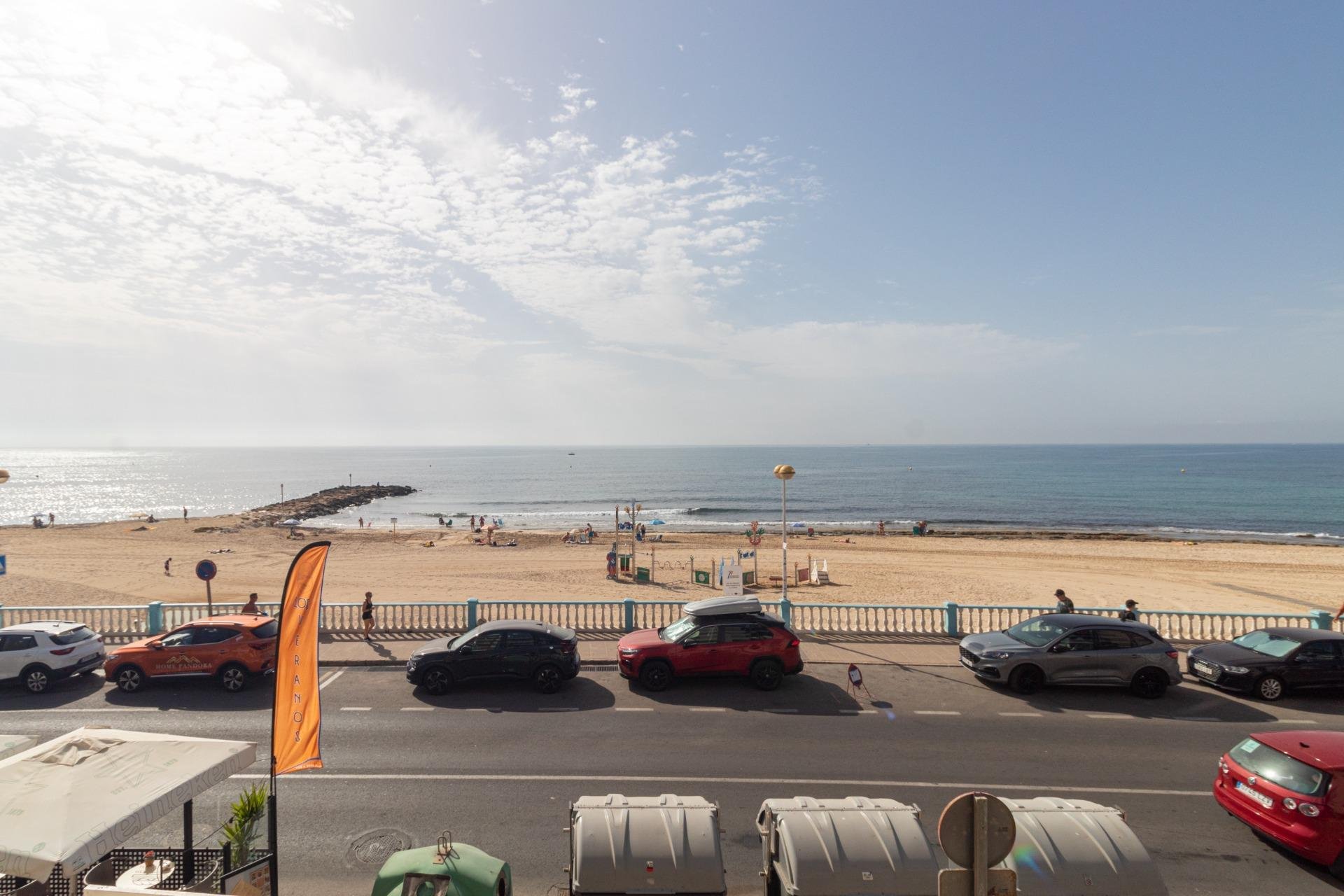 Odsprzedaż - Flat -
Torrevieja - Playa de los locos