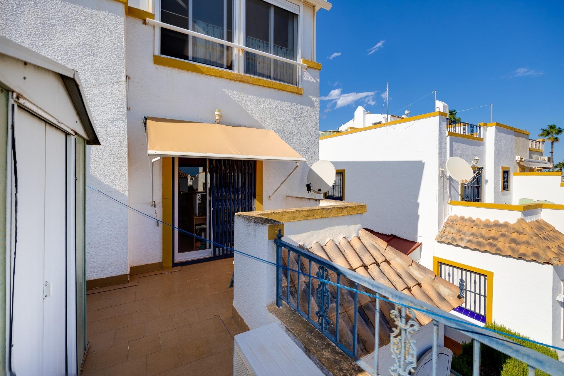 Odsprzedaż - Kamienica -
Orihuela Costa - La Florida