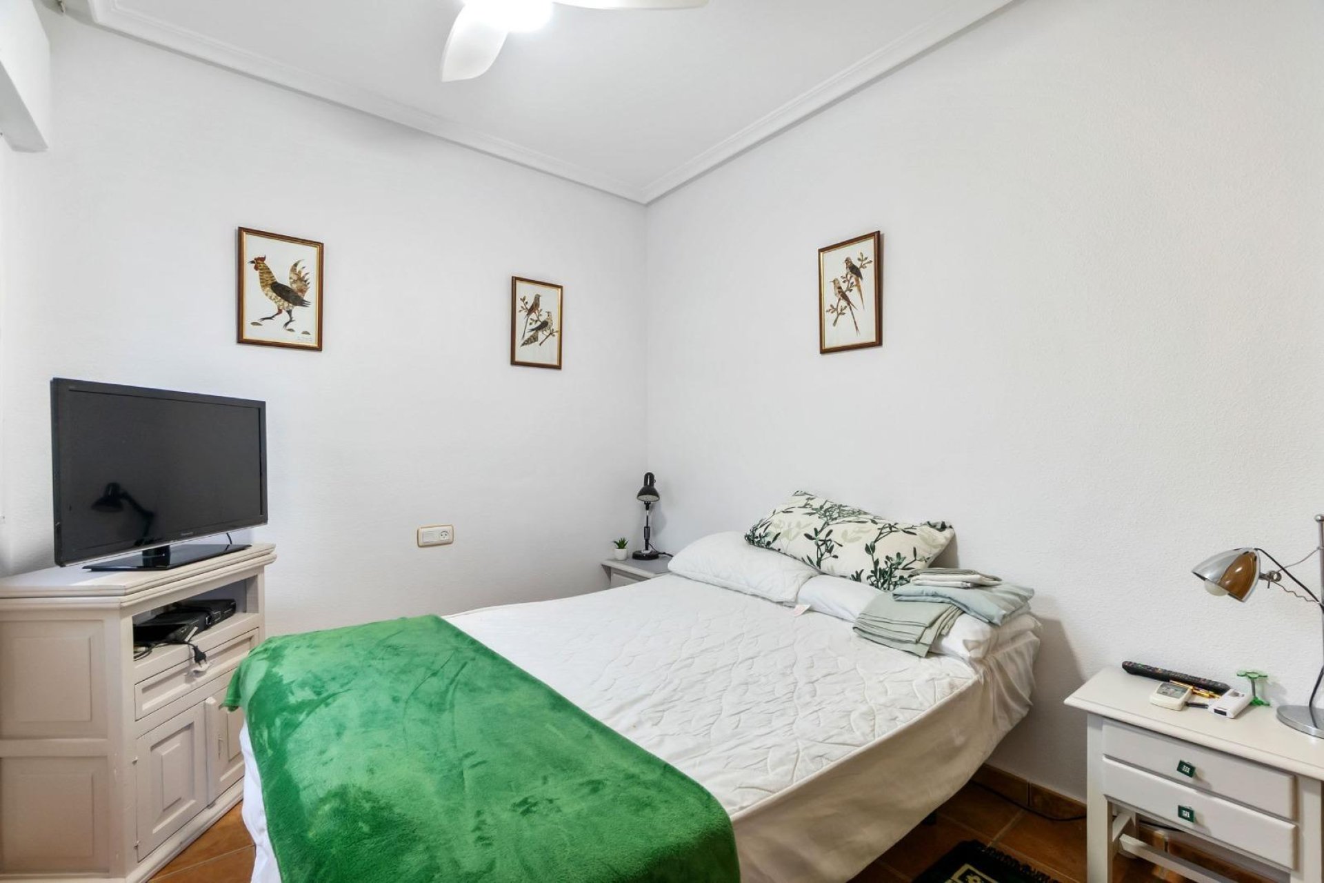 Odsprzedaż - Kamienica -
Orihuela Costa - La Regia