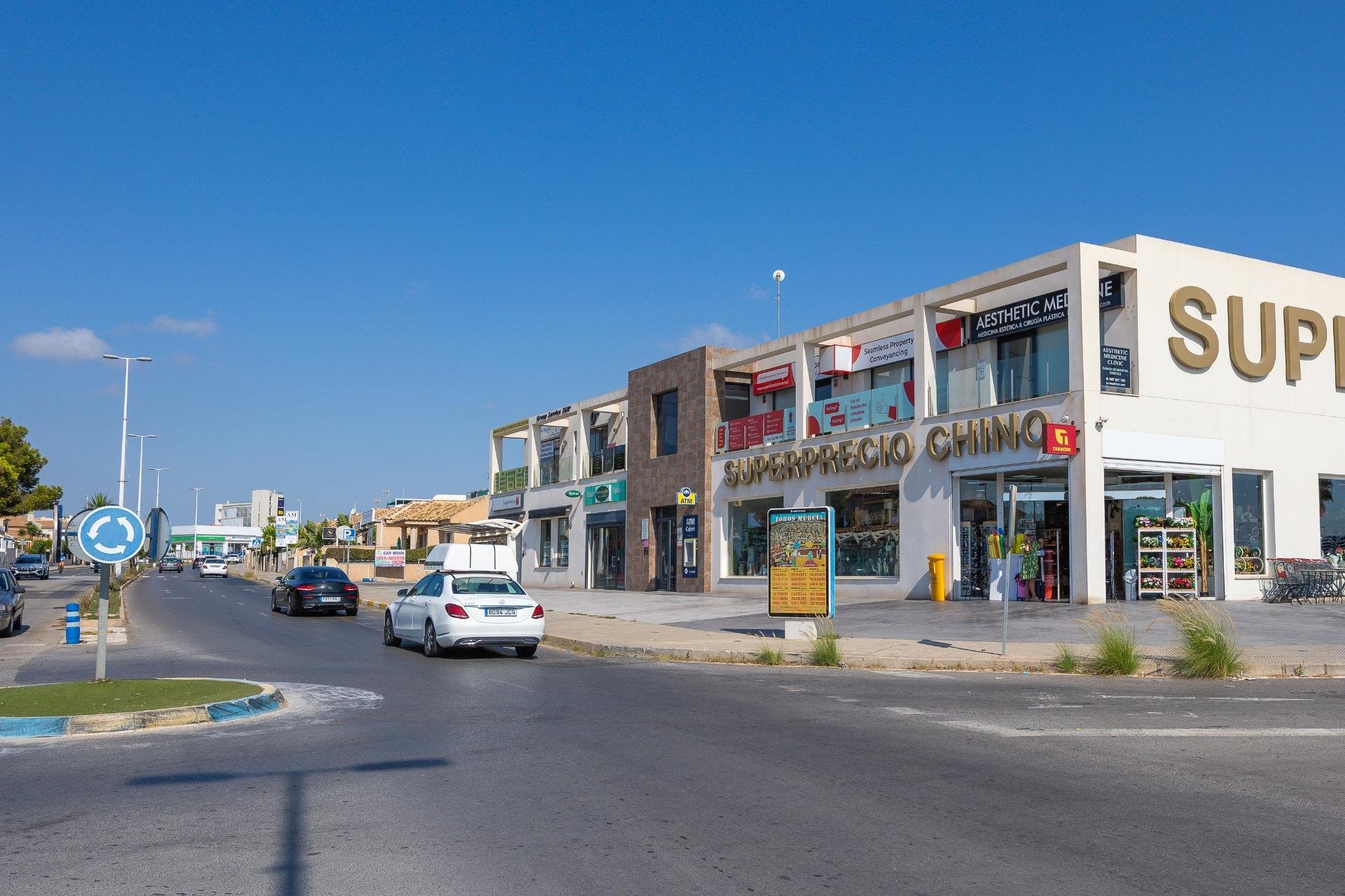 Odsprzedaż - Kamienica -
Orihuela Costa - La Zenia