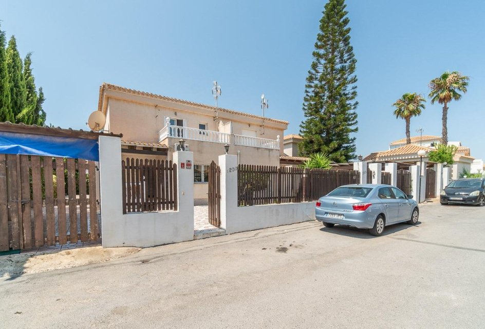 Odsprzedaż - Kamienica -
Orihuela Costa - La Zenia