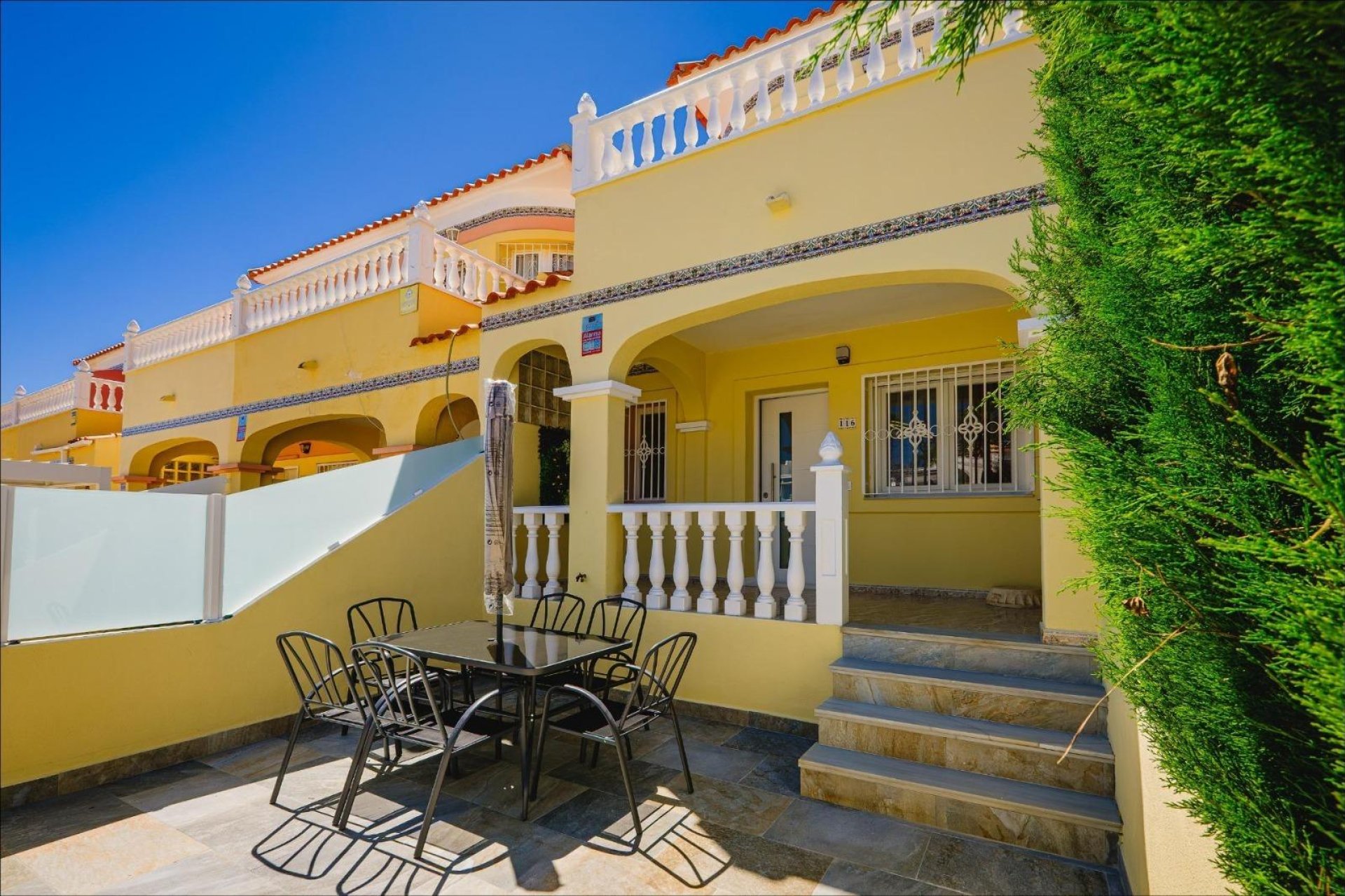 Odsprzedaż - Kamienica -
Orihuela Costa - Las Filipinas