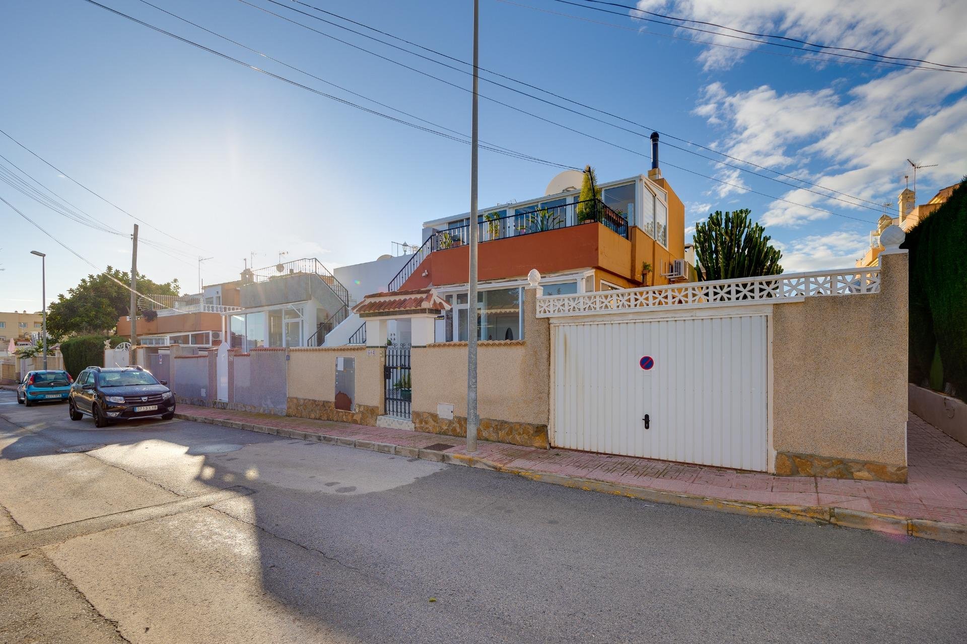 Odsprzedaż - Kamienica -
Orihuela Costa - Lomas de Cabo Roig-Los Dolses