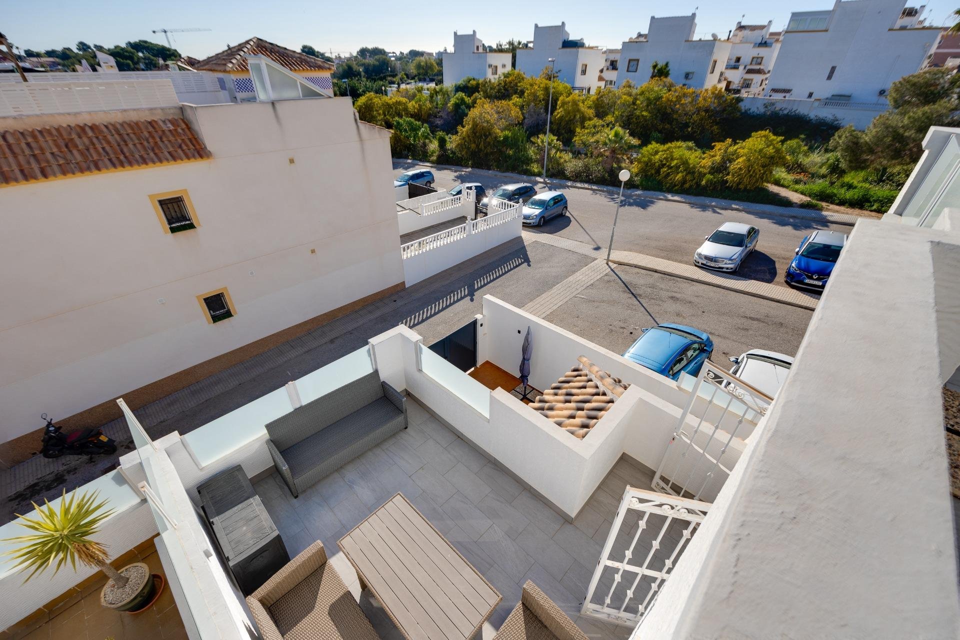 Odsprzedaż - Kamienica -
Orihuela Costa - Los Altos