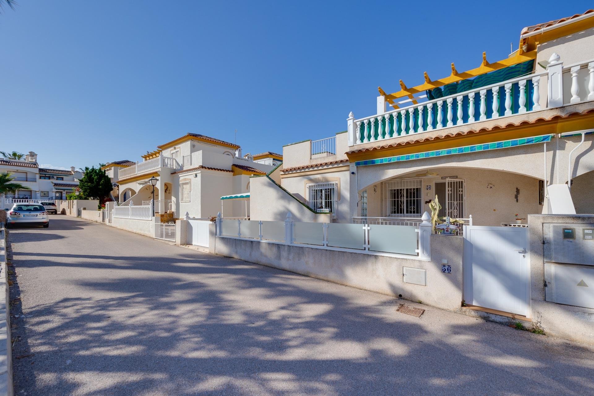 Odsprzedaż - Kamienica -
Orihuela Costa - Los Dolses