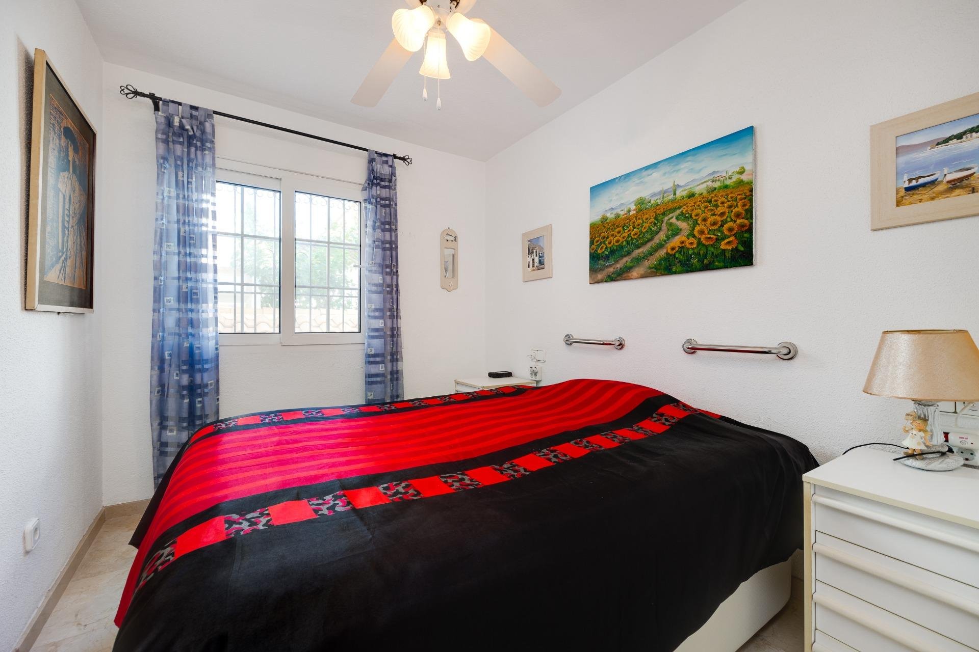 Odsprzedaż - Kamienica -
Orihuela Costa - Playa Flamenca