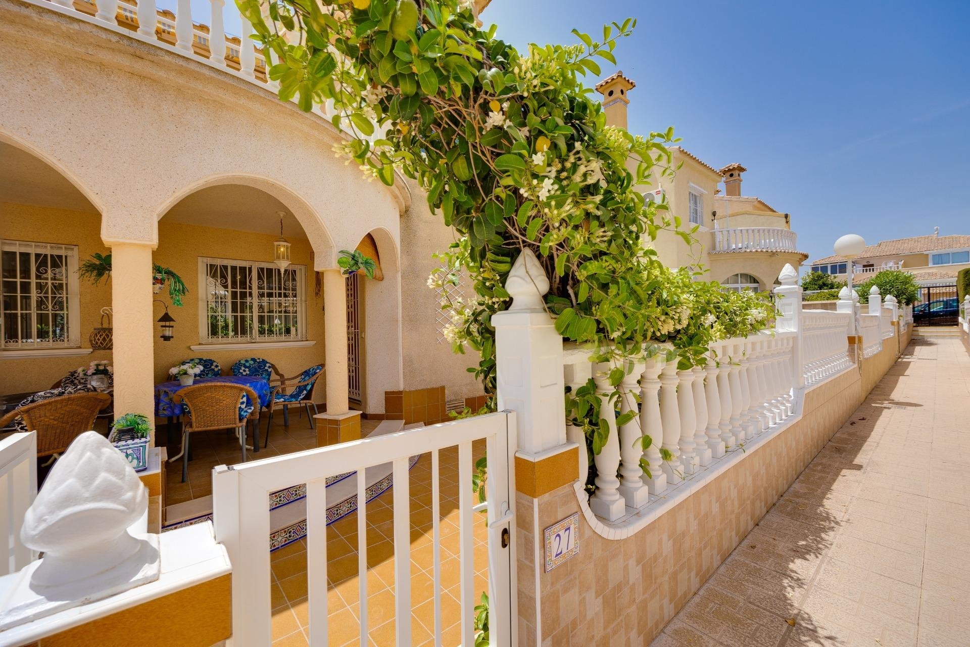 Odsprzedaż - Kamienica -
Orihuela Costa - Playa Flamenca