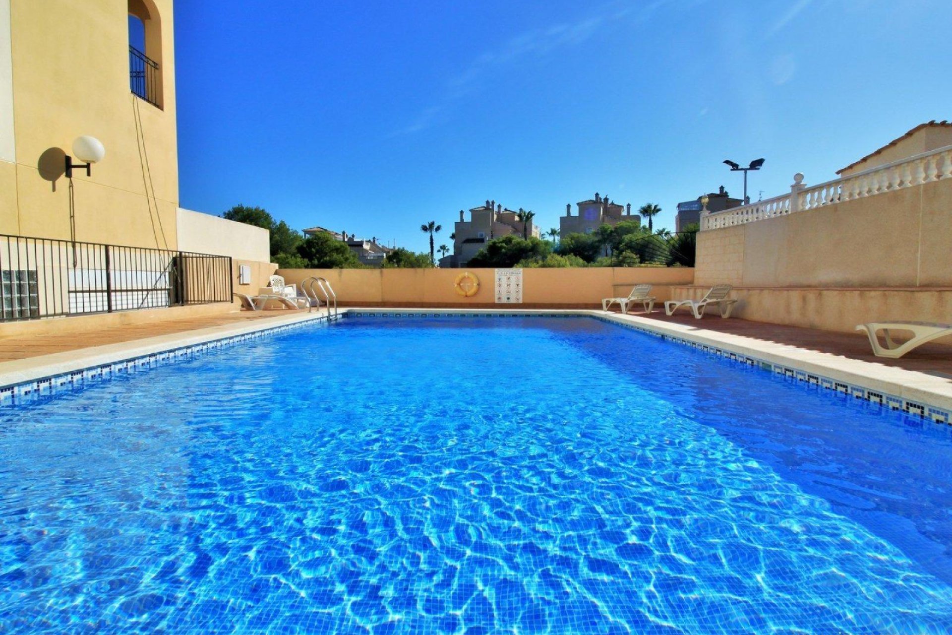 Odsprzedaż - Kamienica -
Orihuela Costa - Playa Flamenca