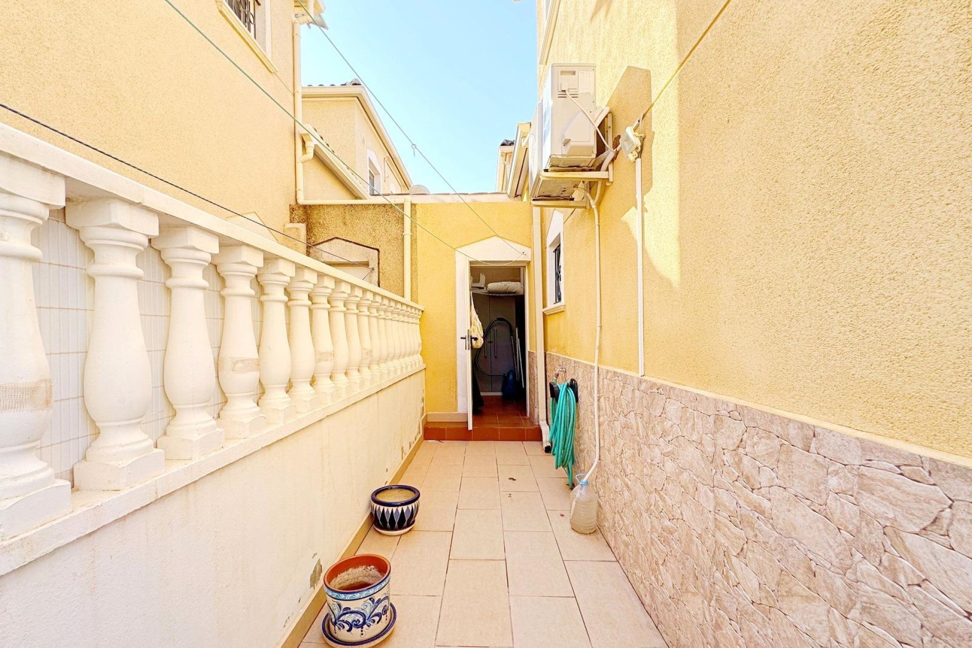Odsprzedaż - Kamienica -
Orihuela Costa - Urbanización Perla del Mar