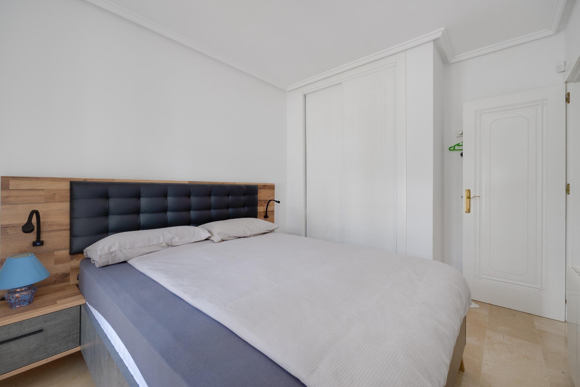 Odsprzedaż - Kamienica -
Orihuela Costa - Villamartín-Las Filipinas