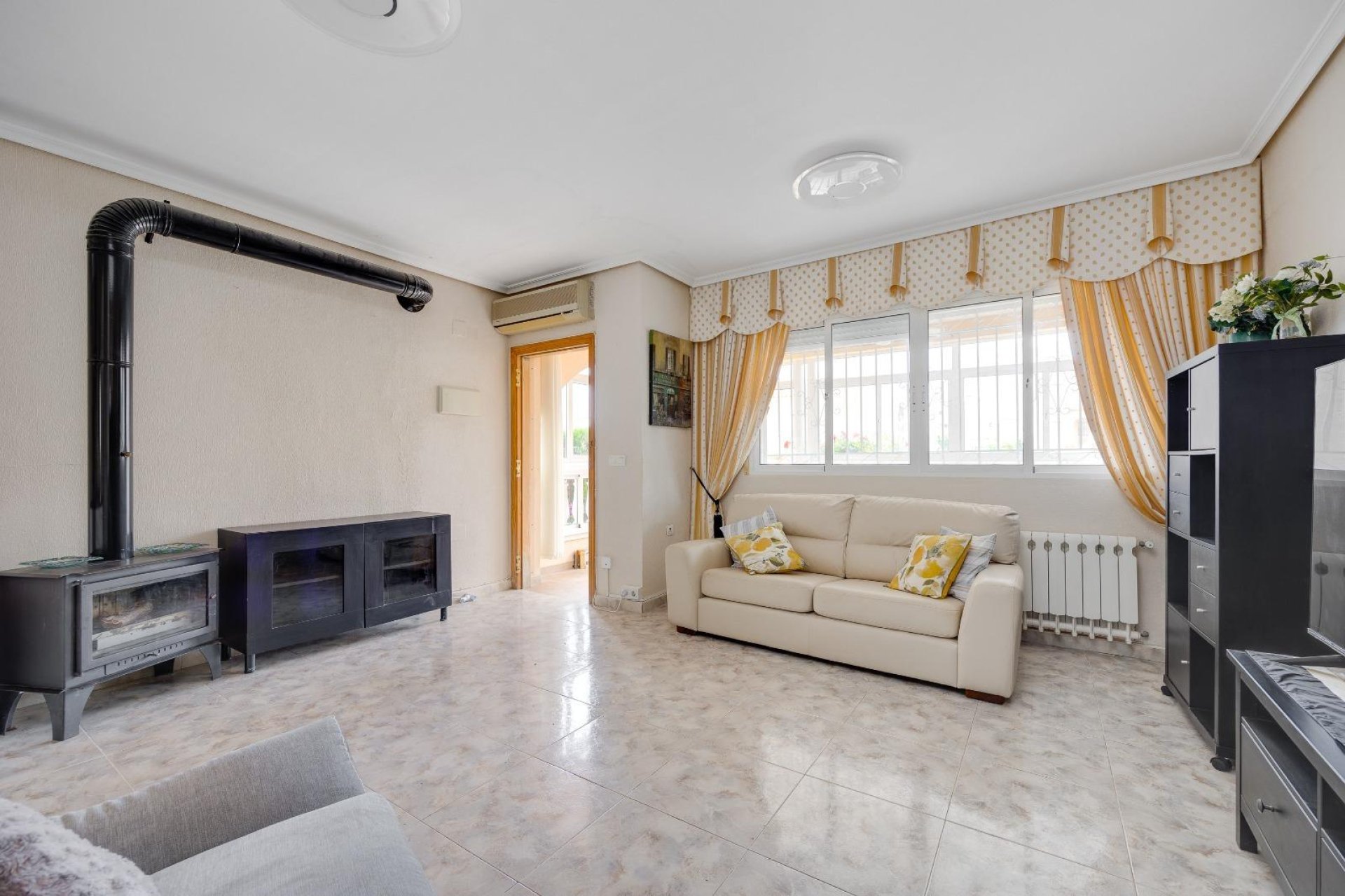 Odsprzedaż - Kamienica -
Orihuela Costa - Villamartín-Las Filipinas