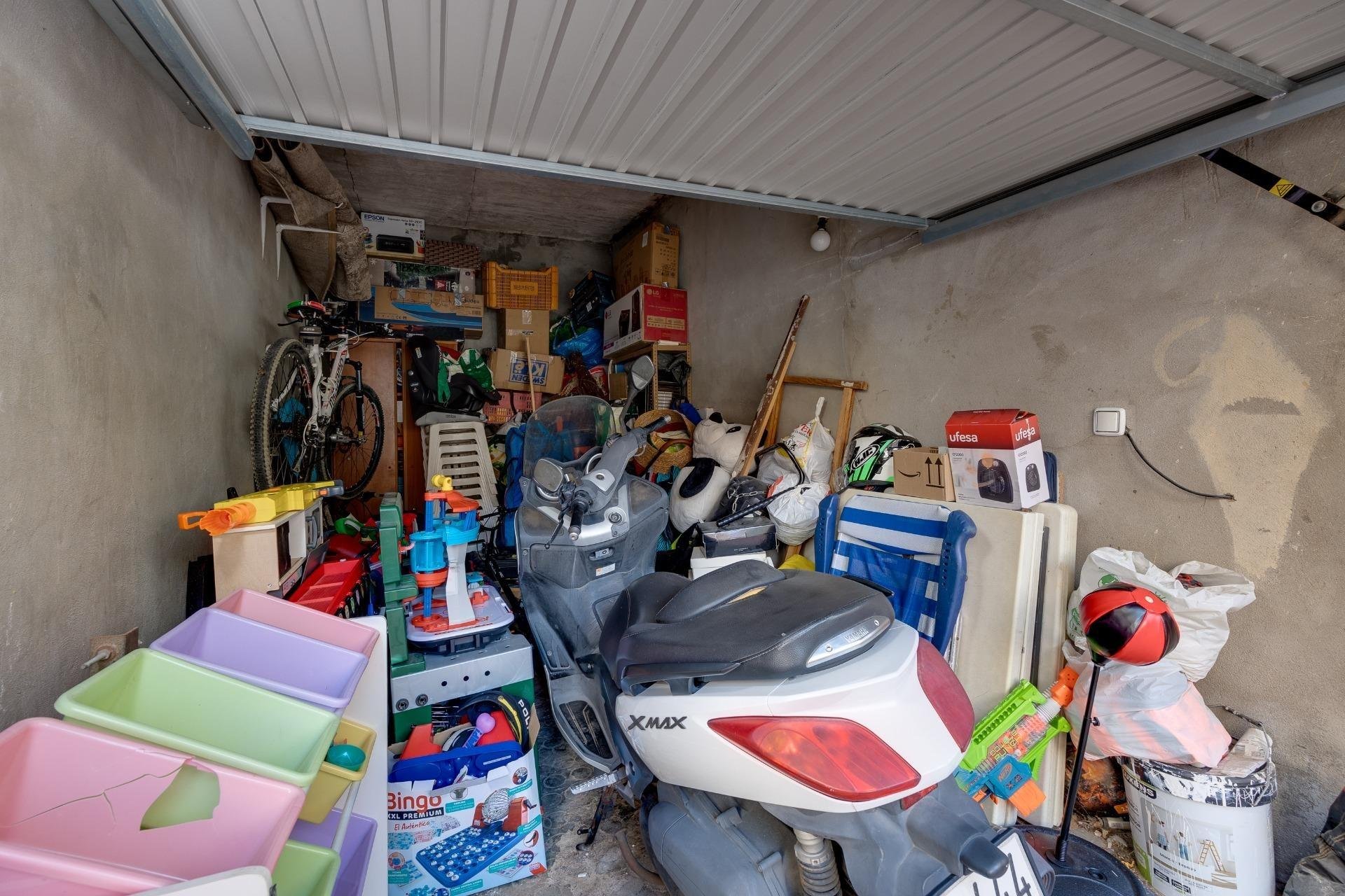 Odsprzedaż - Kamienica -
Torrevieja - Centro