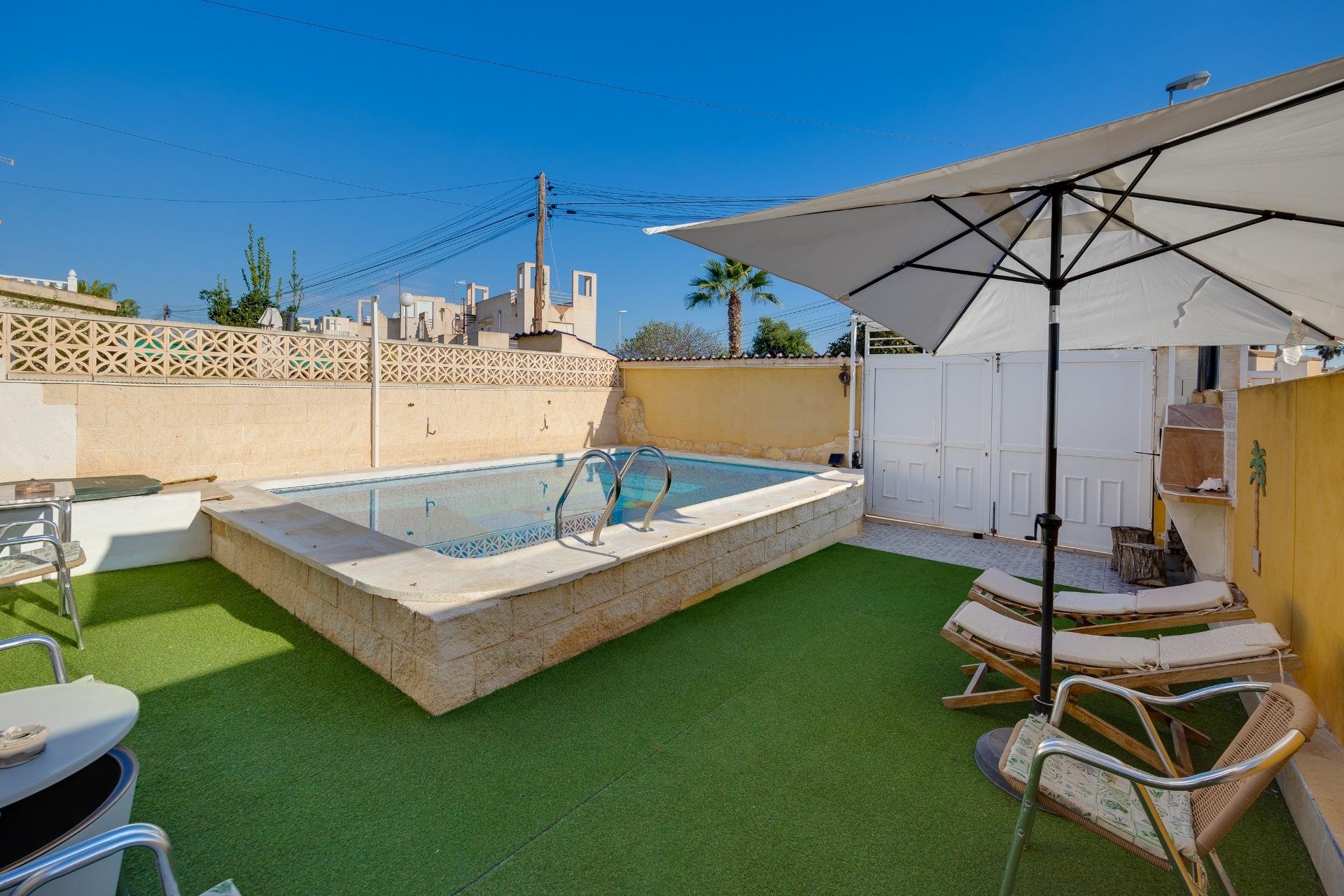 Odsprzedaż - Kamienica -
Torrevieja - La Siesta - El Salado - Torreta