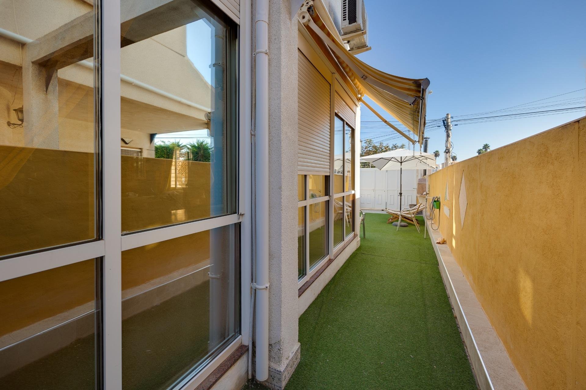 Odsprzedaż - Kamienica -
Torrevieja - La Siesta - El Salado - Torreta