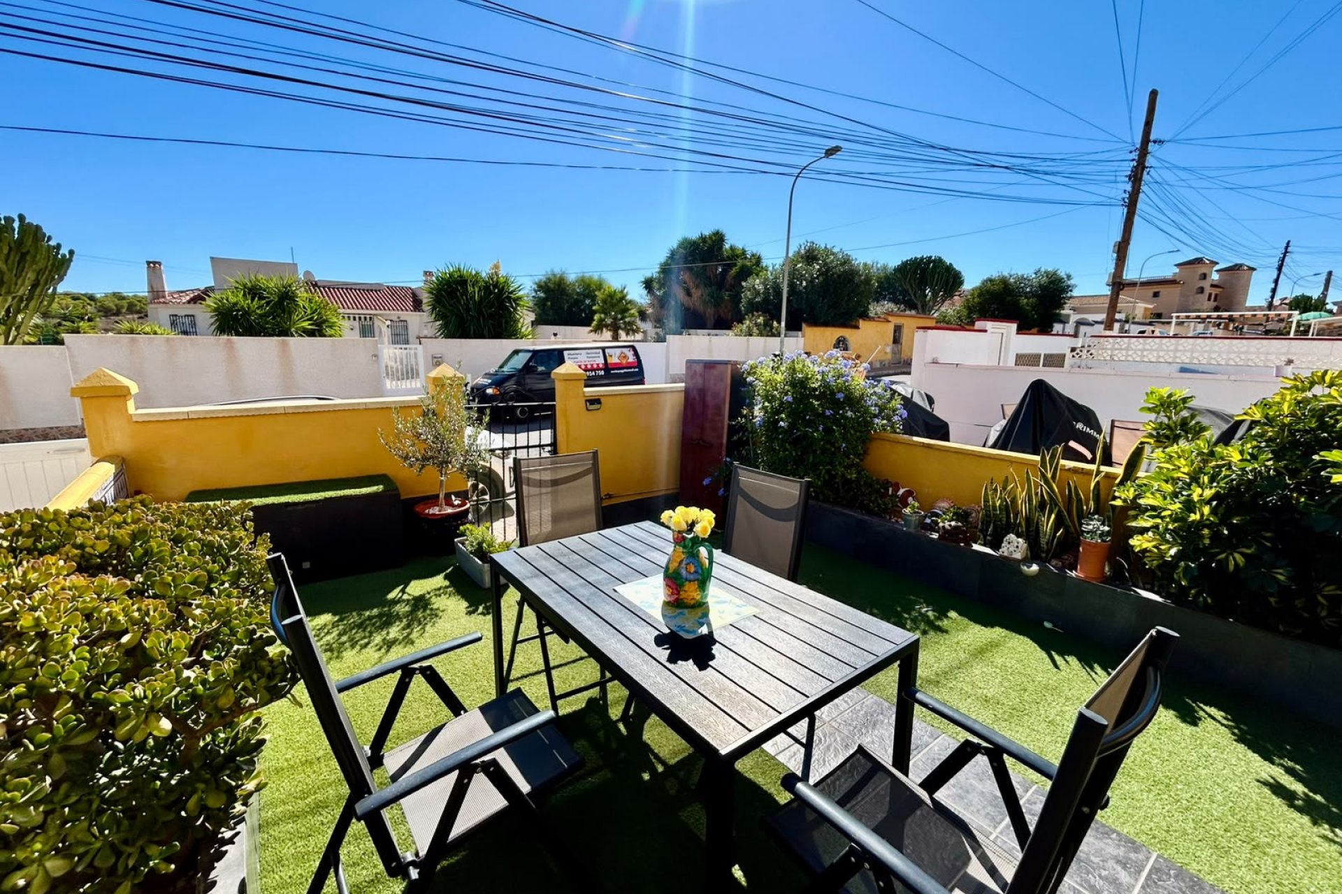 Odsprzedaż - Kamienica -
Torrevieja - La siesta