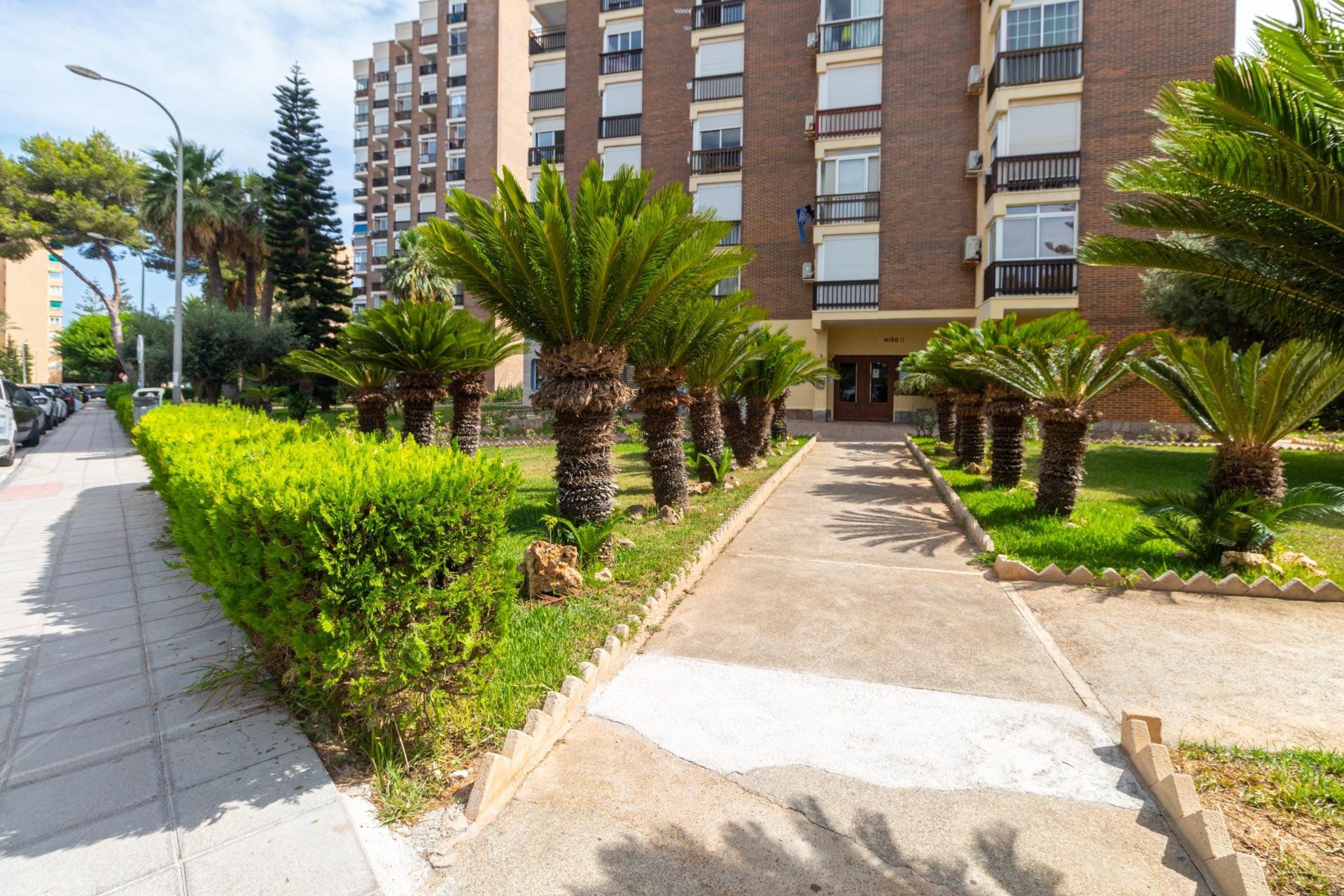 Odsprzedaż - Mieszkanie w bloku -
Orihuela Costa - Campoamor