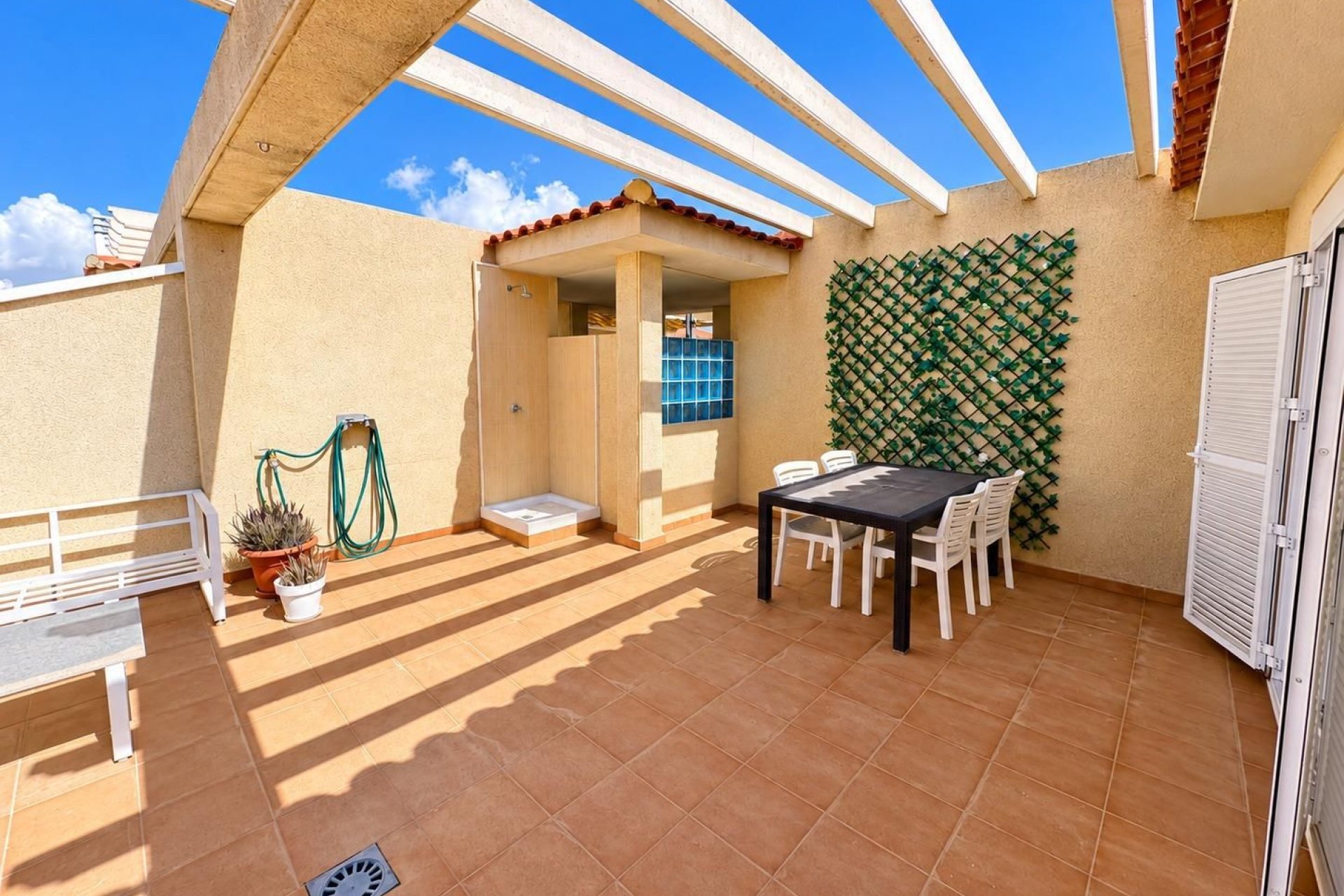 Odsprzedaż - Mieszkanie w bloku -
Orihuela Costa - Punta Prima