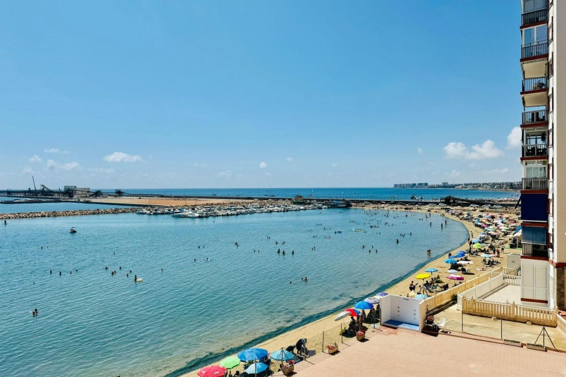 Odsprzedaż - Mieszkanie w bloku -
Torrevieja - Acequion